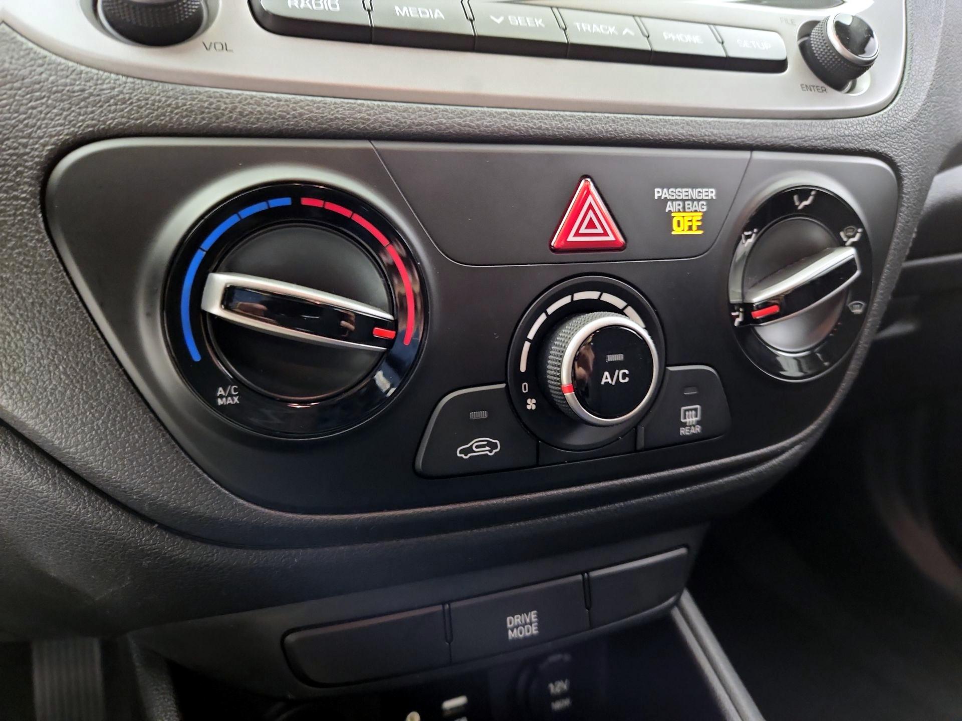 Thumbnail: 2020 Hyundai Accent - 16