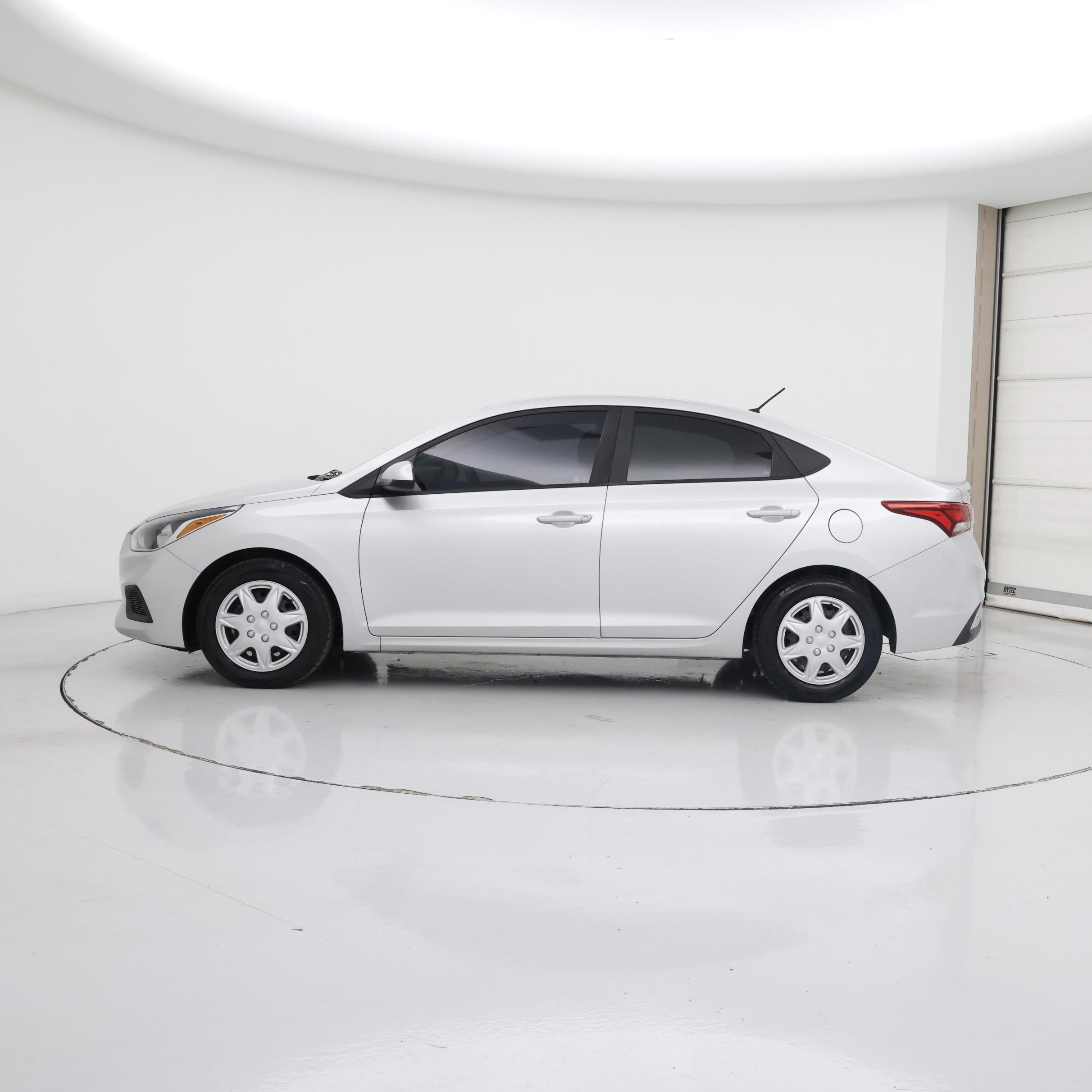 Thumbnail: 2020 Hyundai Accent - 3