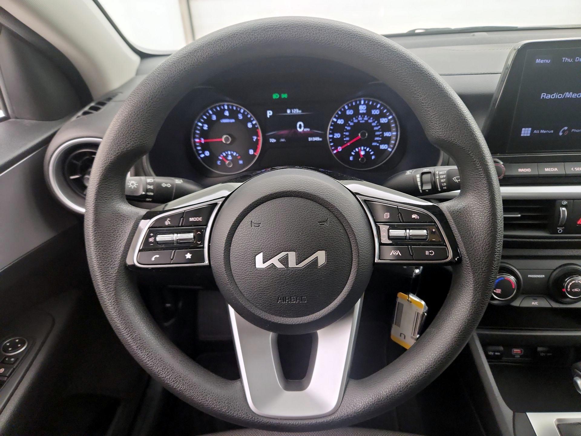 Thumbnail: 2023 Kia Forte - 10