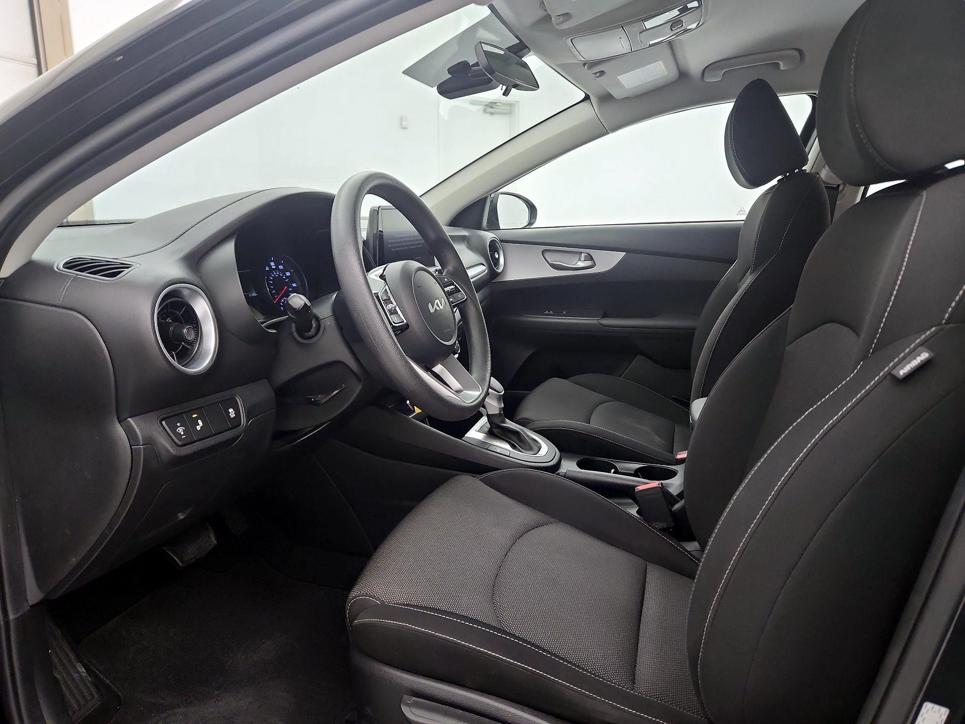 Thumbnail: 2023 Kia Forte - 11