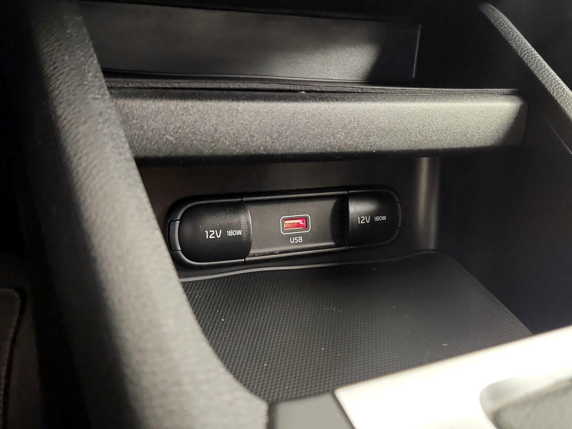 Thumbnail: 2023 Kia Forte - 18