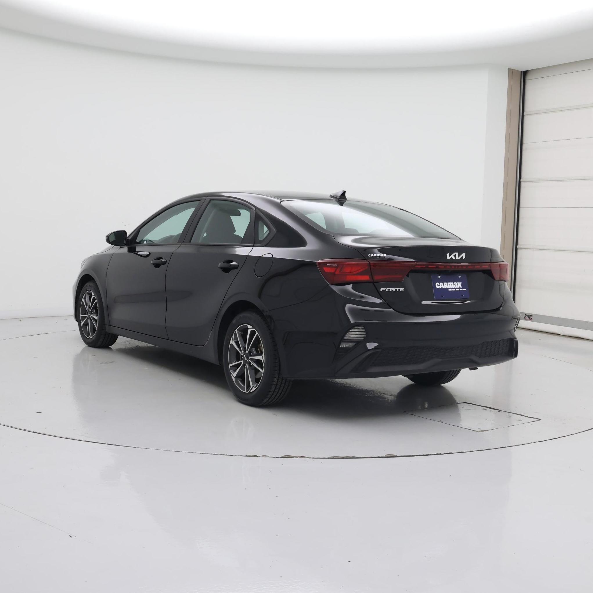 Thumbnail: 2023 Kia Forte - 2