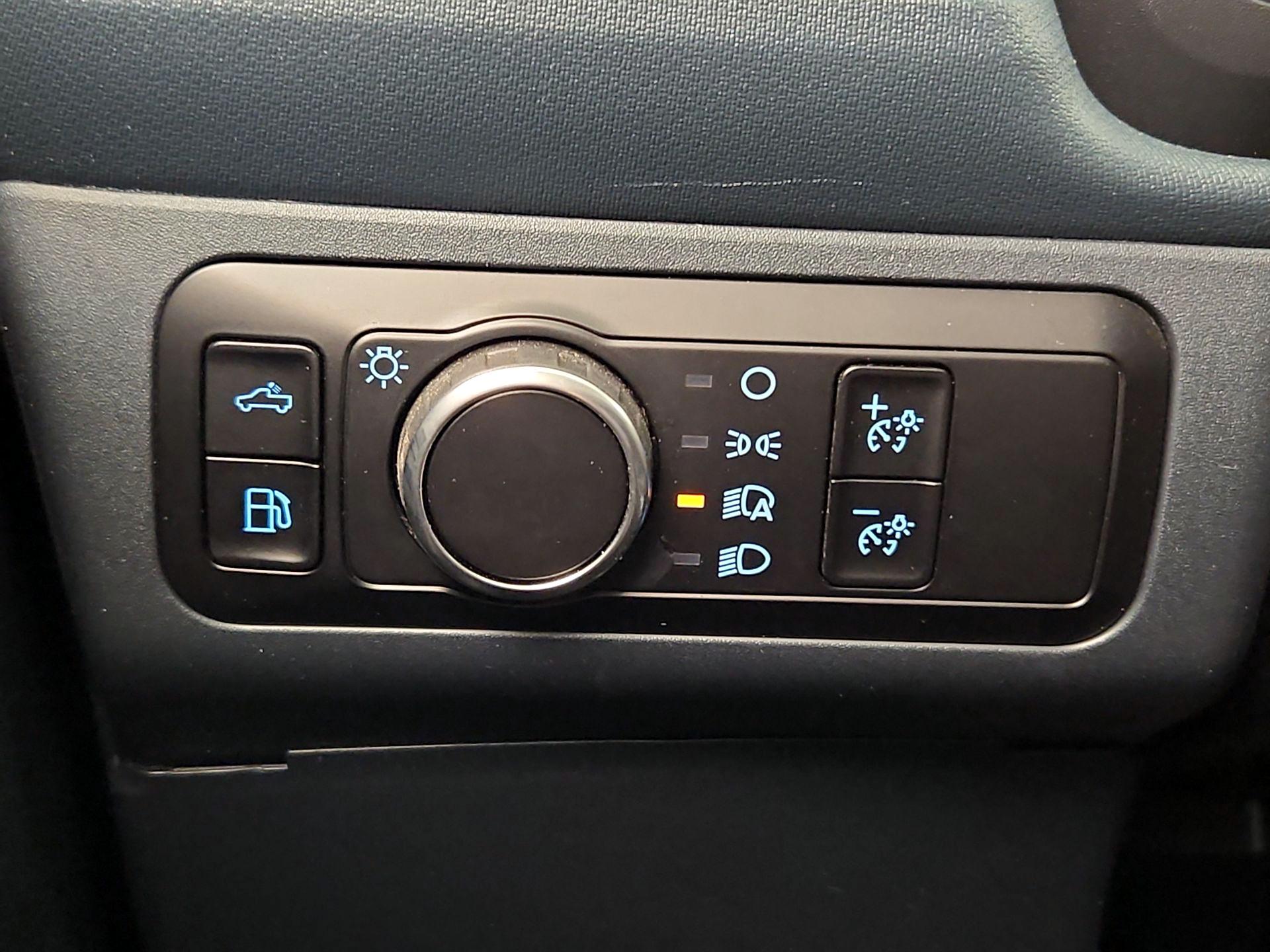 Thumbnail: 2025 Ford Maverick - 13