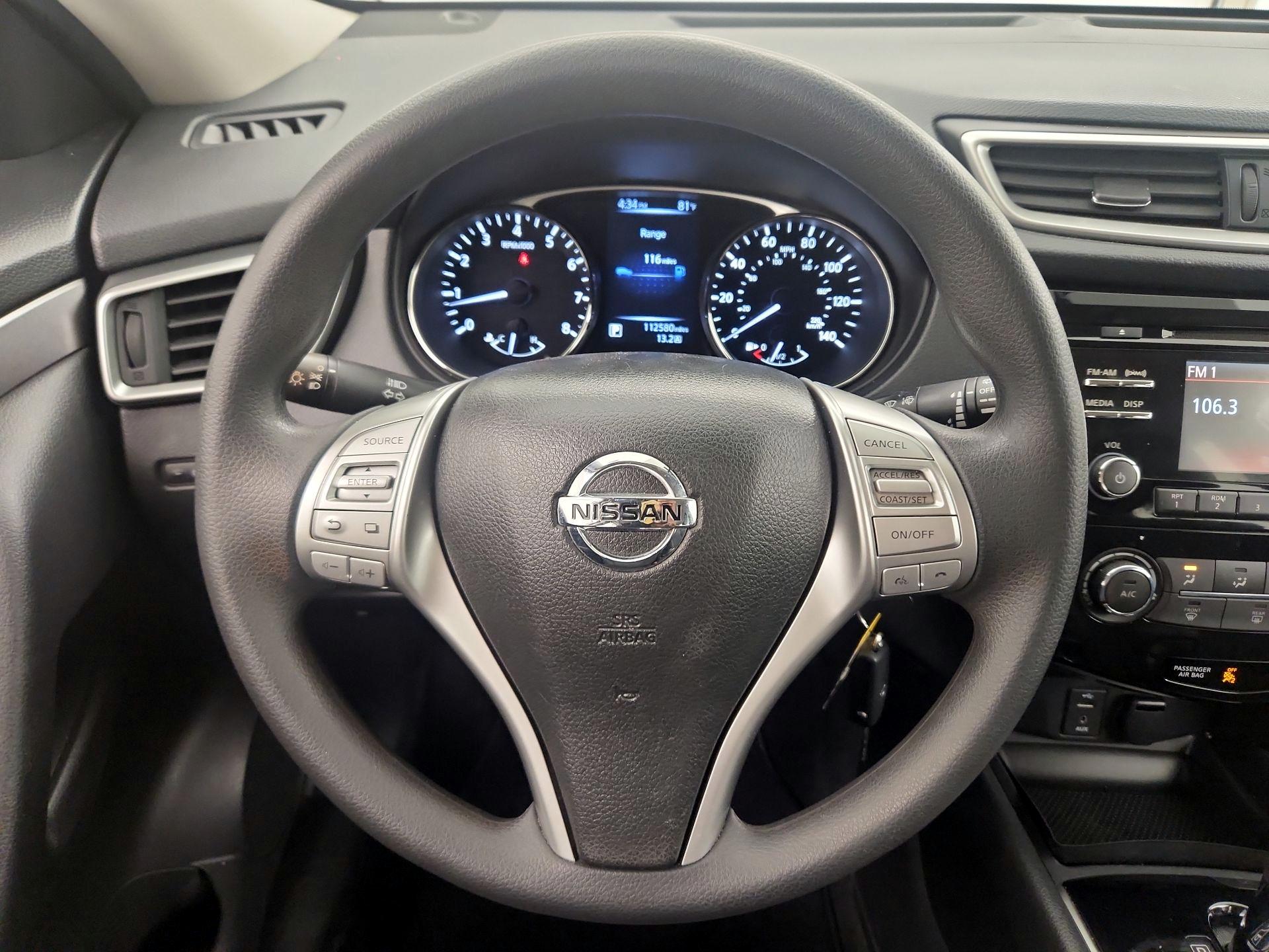 Thumbnail: 2015 Nissan Rogue - 10