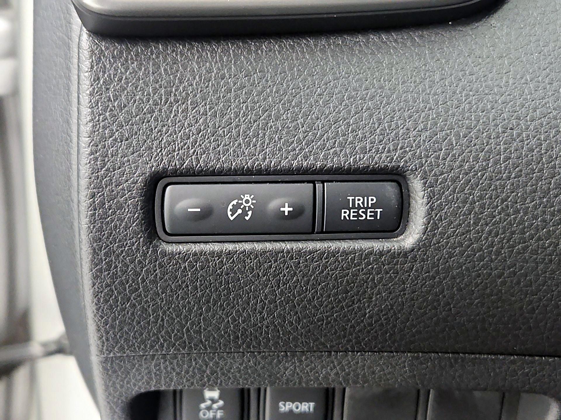 Thumbnail: 2015 Nissan Rogue - 13