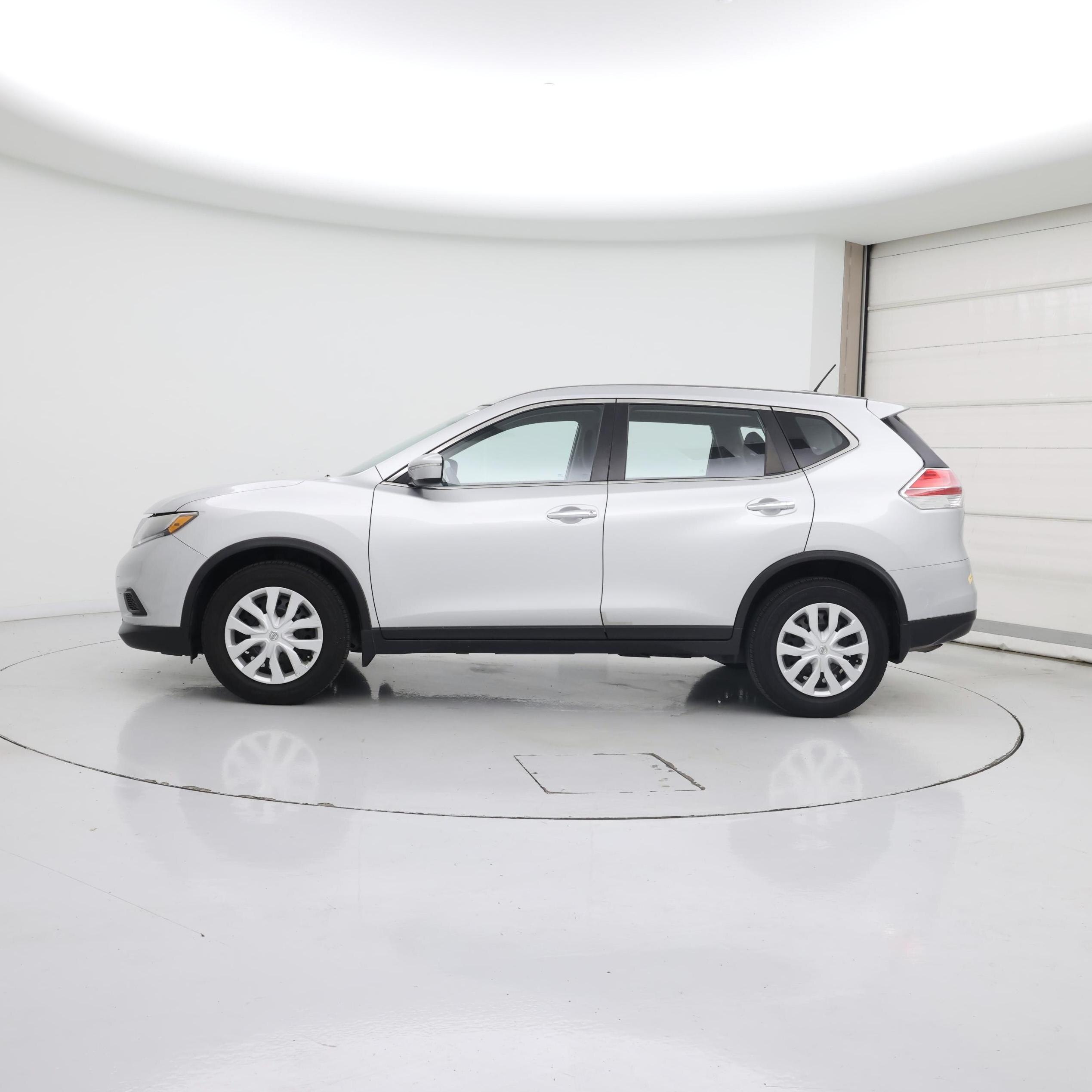 Thumbnail: 2015 Nissan Rogue - 3