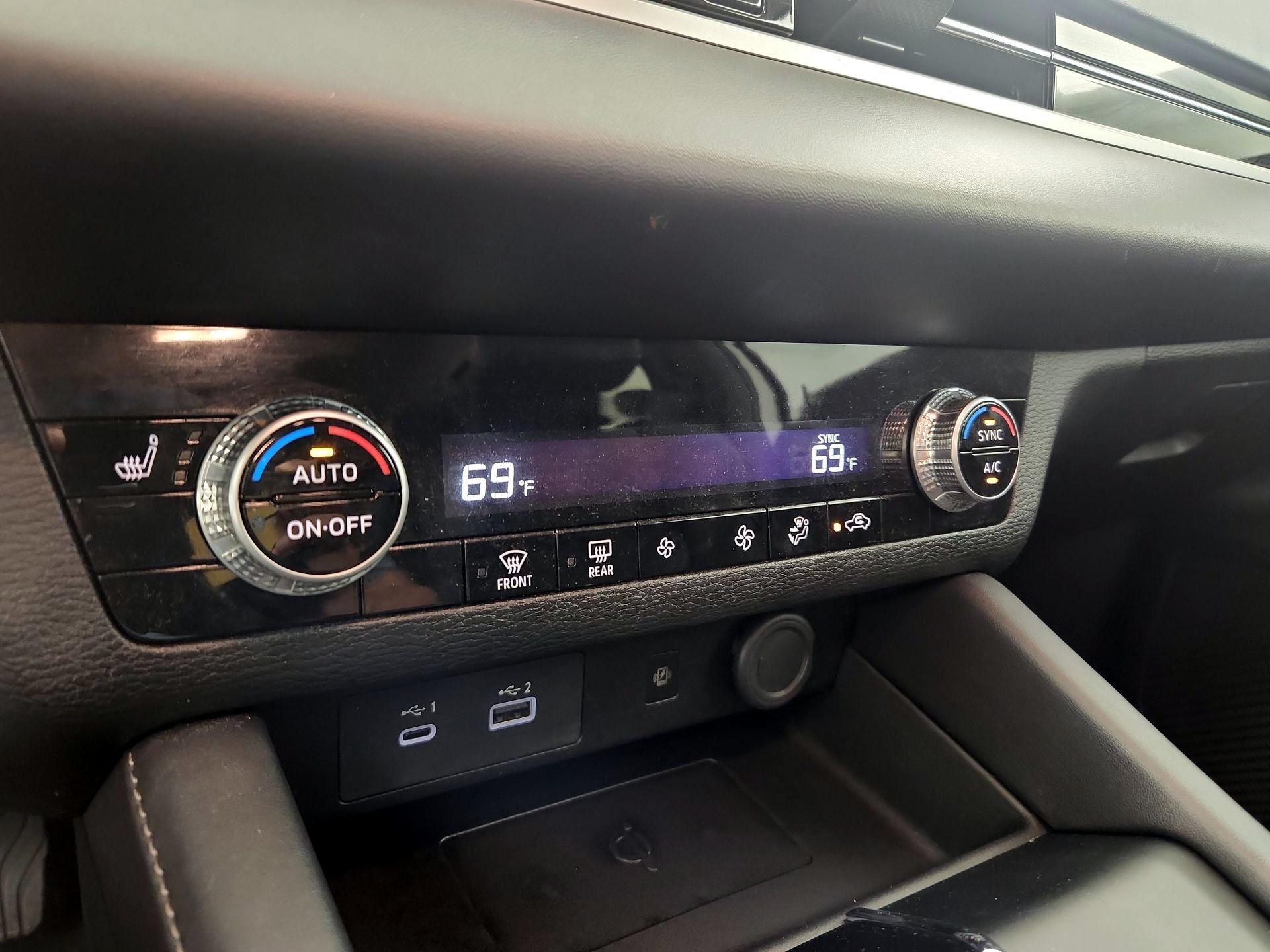 Thumbnail: 2024 Mitsubishi Outlander - 17