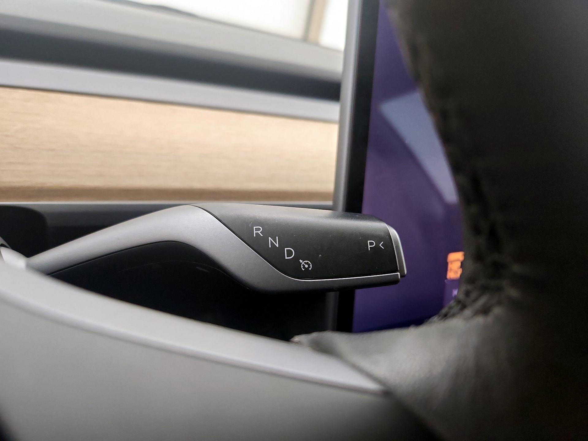 Thumbnail: 2022 Tesla Model 3 - 17