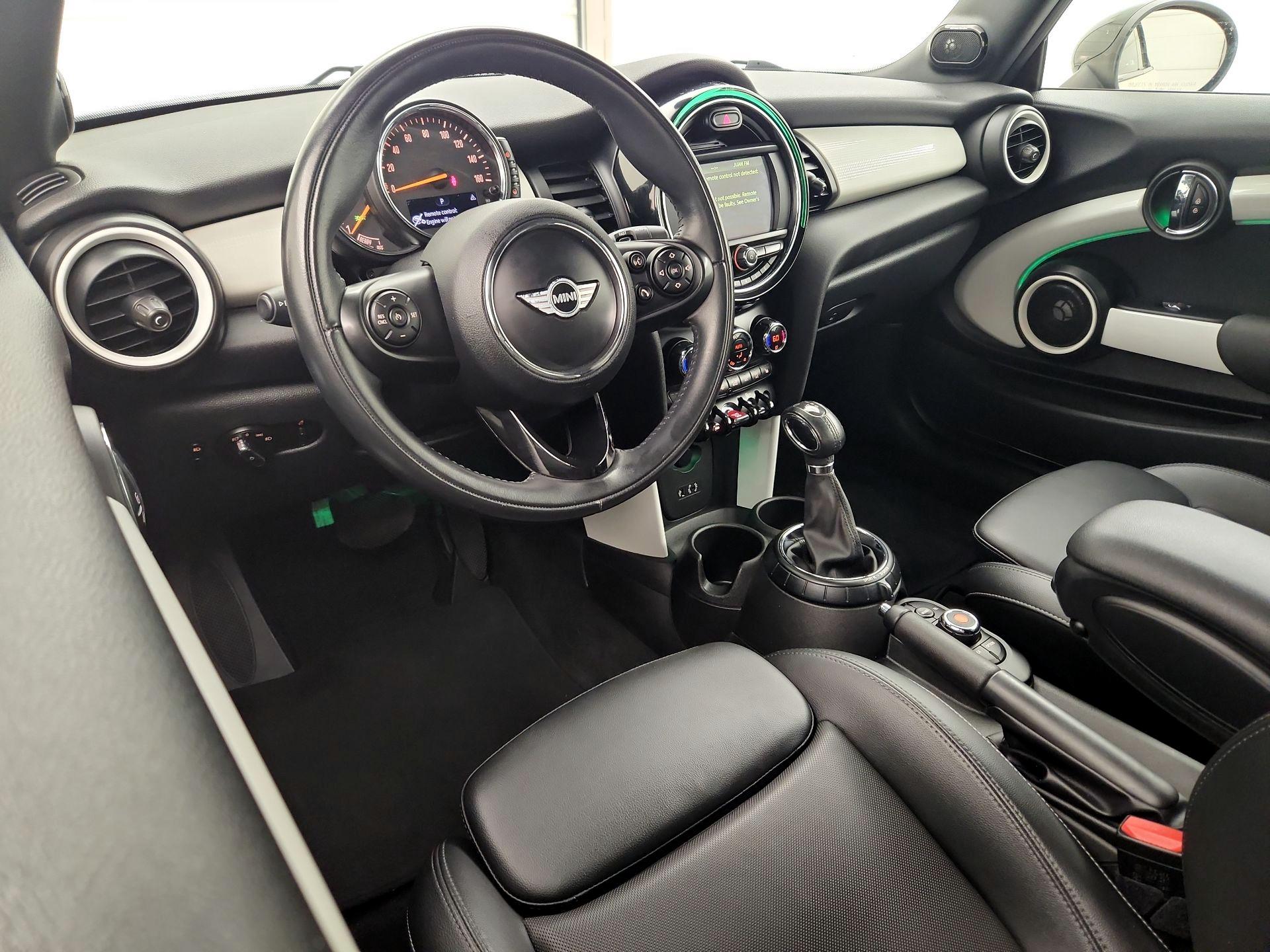 Thumbnail: 2017 MINI Cooper - 9