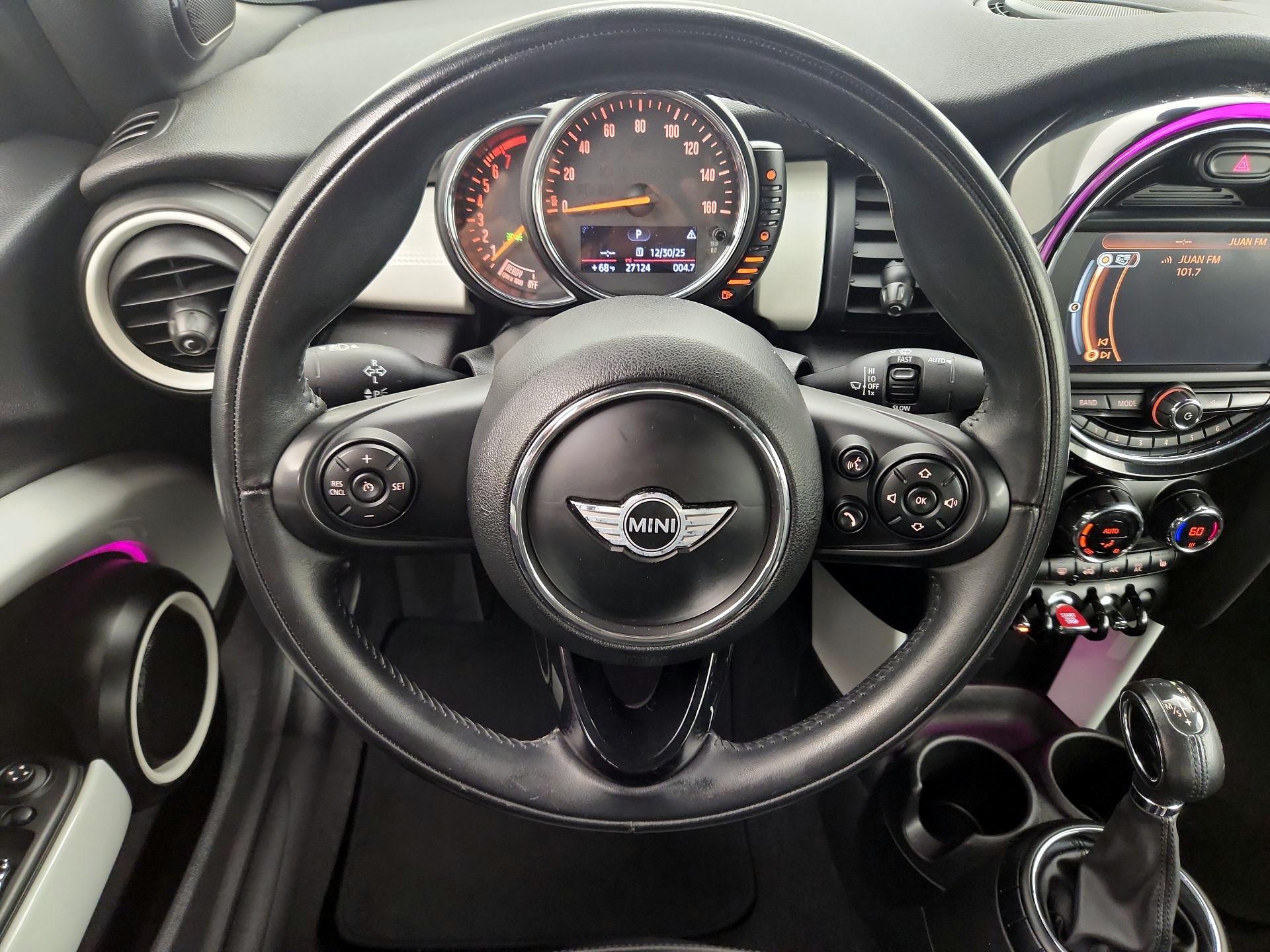 Thumbnail: 2017 MINI Cooper - 10