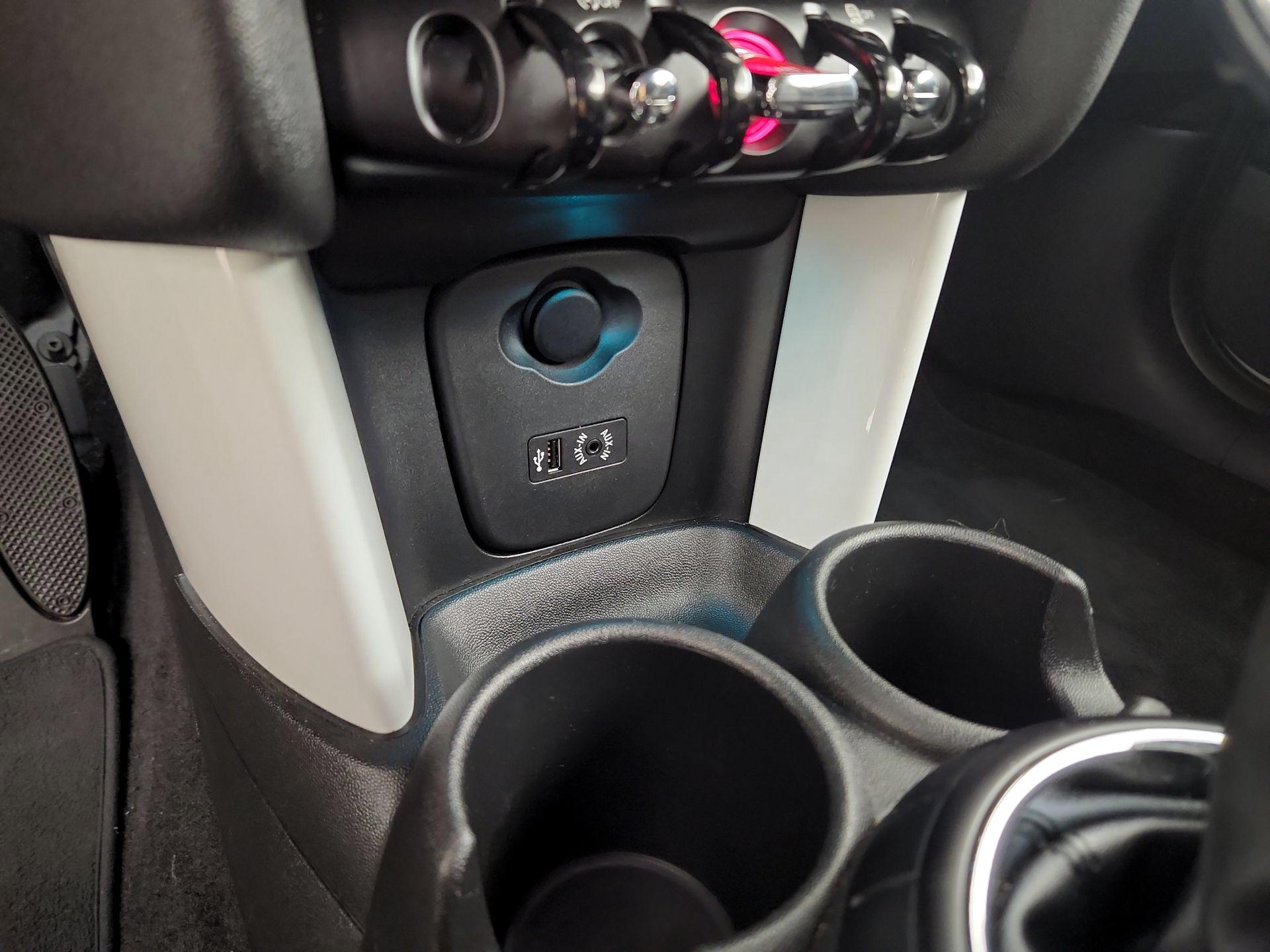 Thumbnail: 2017 MINI Cooper - 17