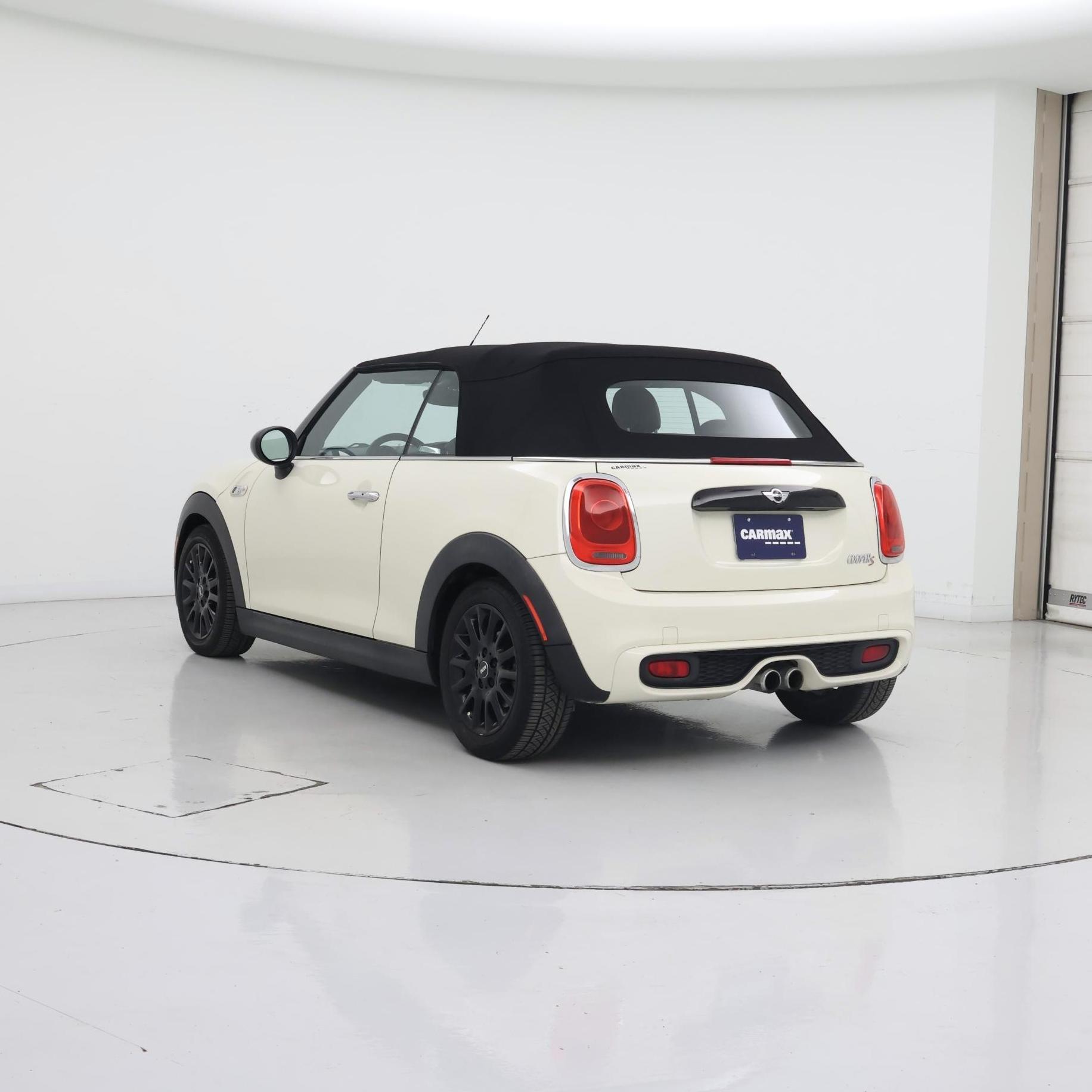 Thumbnail: 2017 MINI Cooper - 2