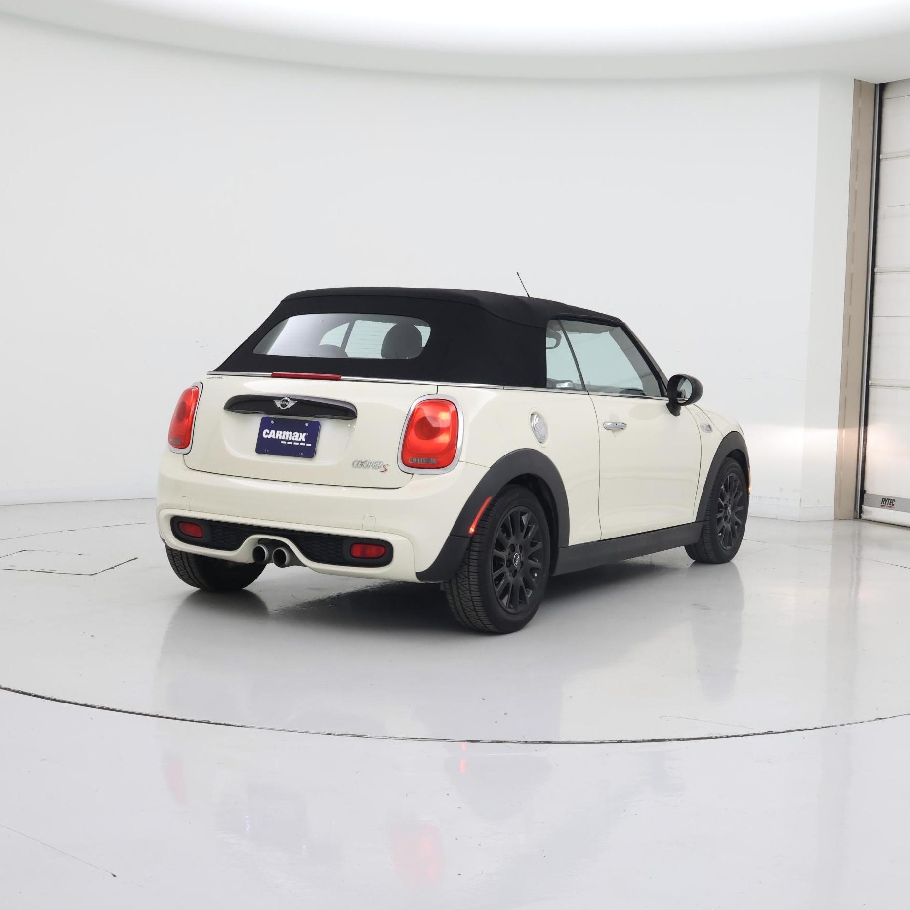 Thumbnail: 2017 MINI Cooper - 8
