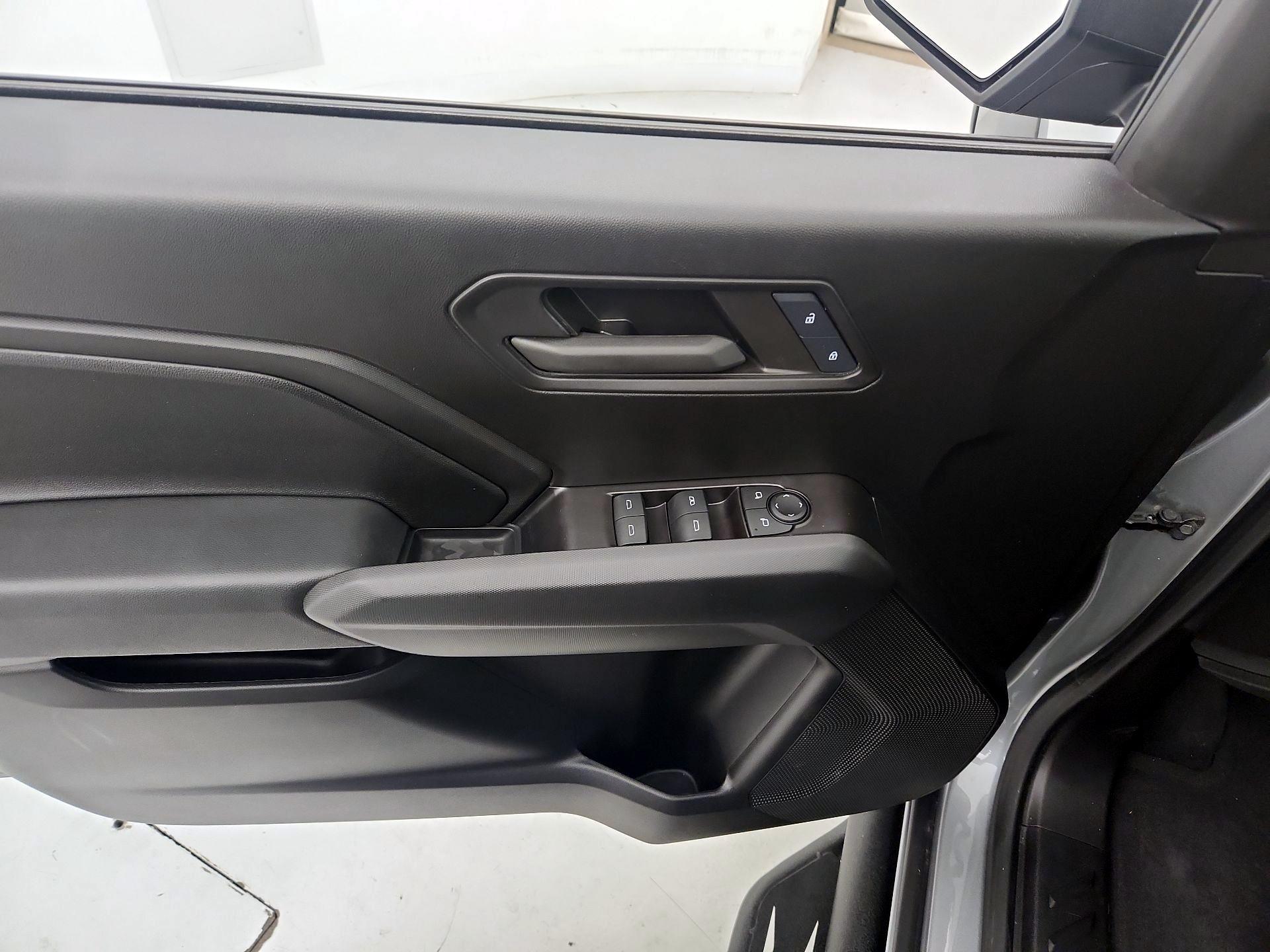 Thumbnail: 2024 Chevrolet Colorado - 12