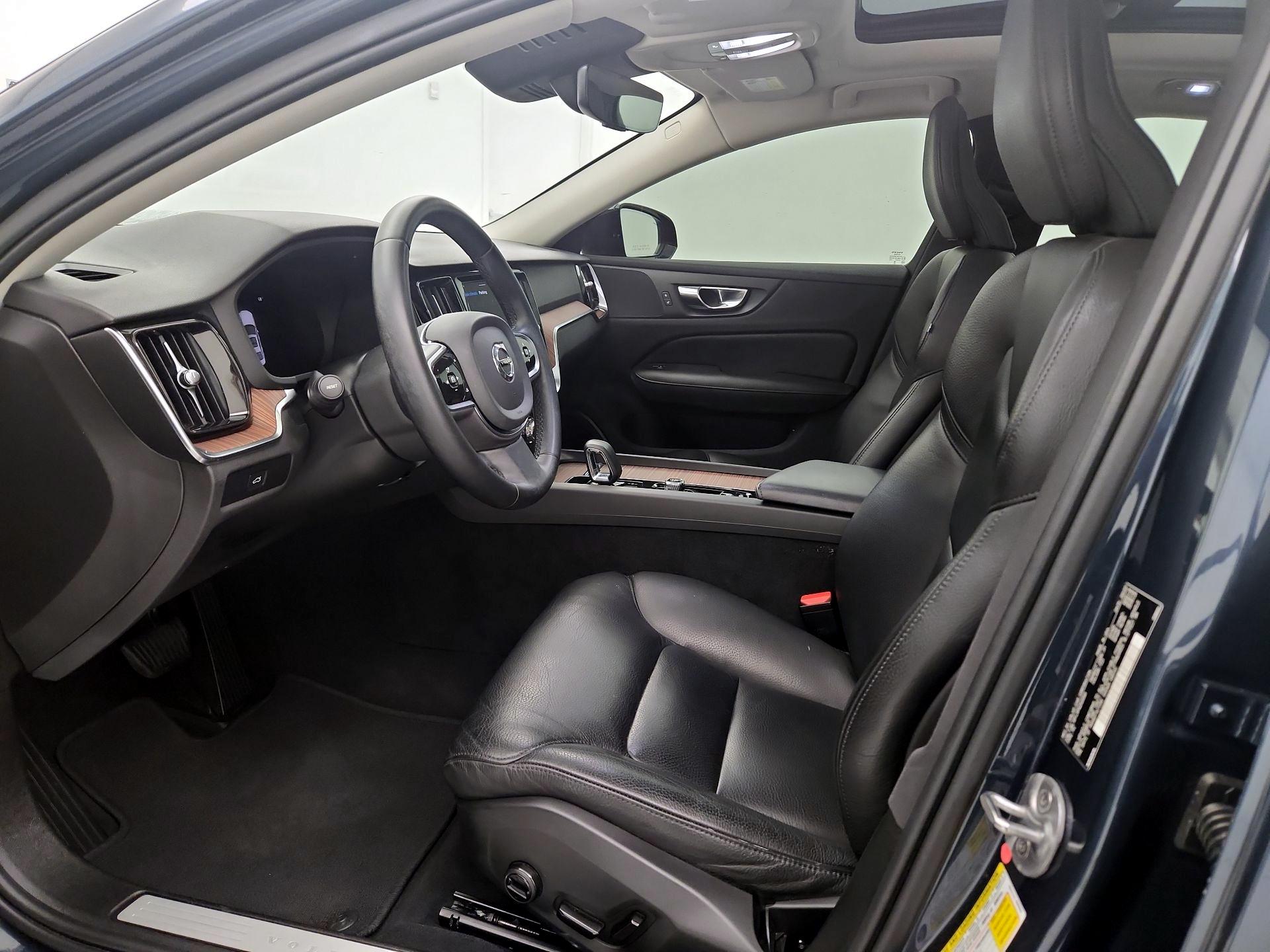 Thumbnail: 2023 Volvo S60 - 11