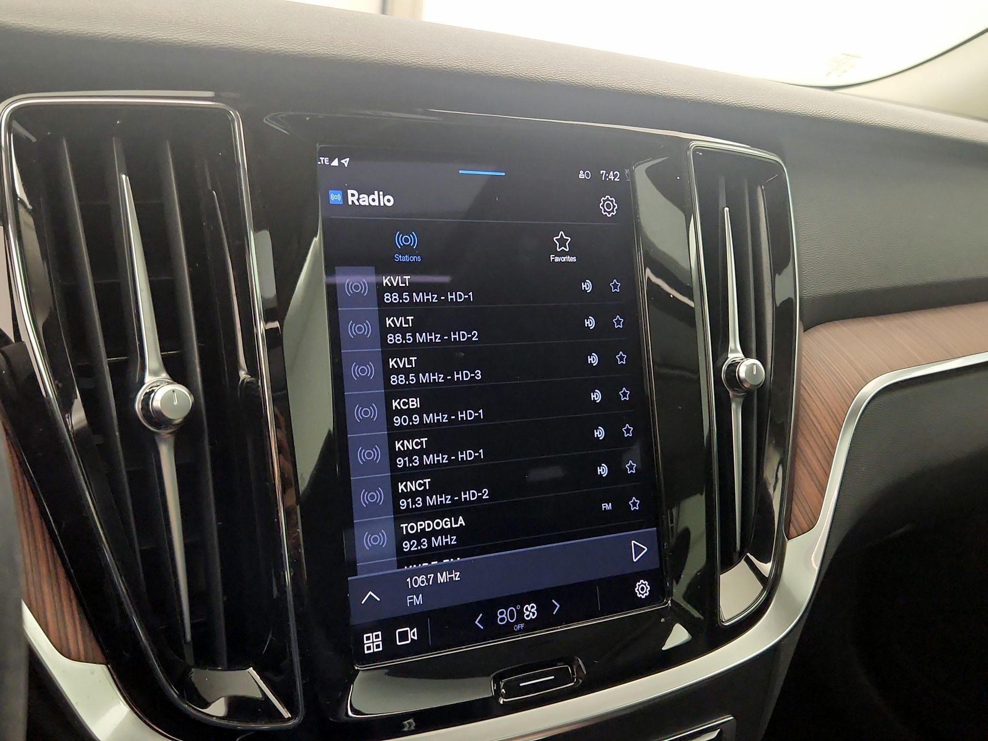 Thumbnail: 2023 Volvo S60 - 16