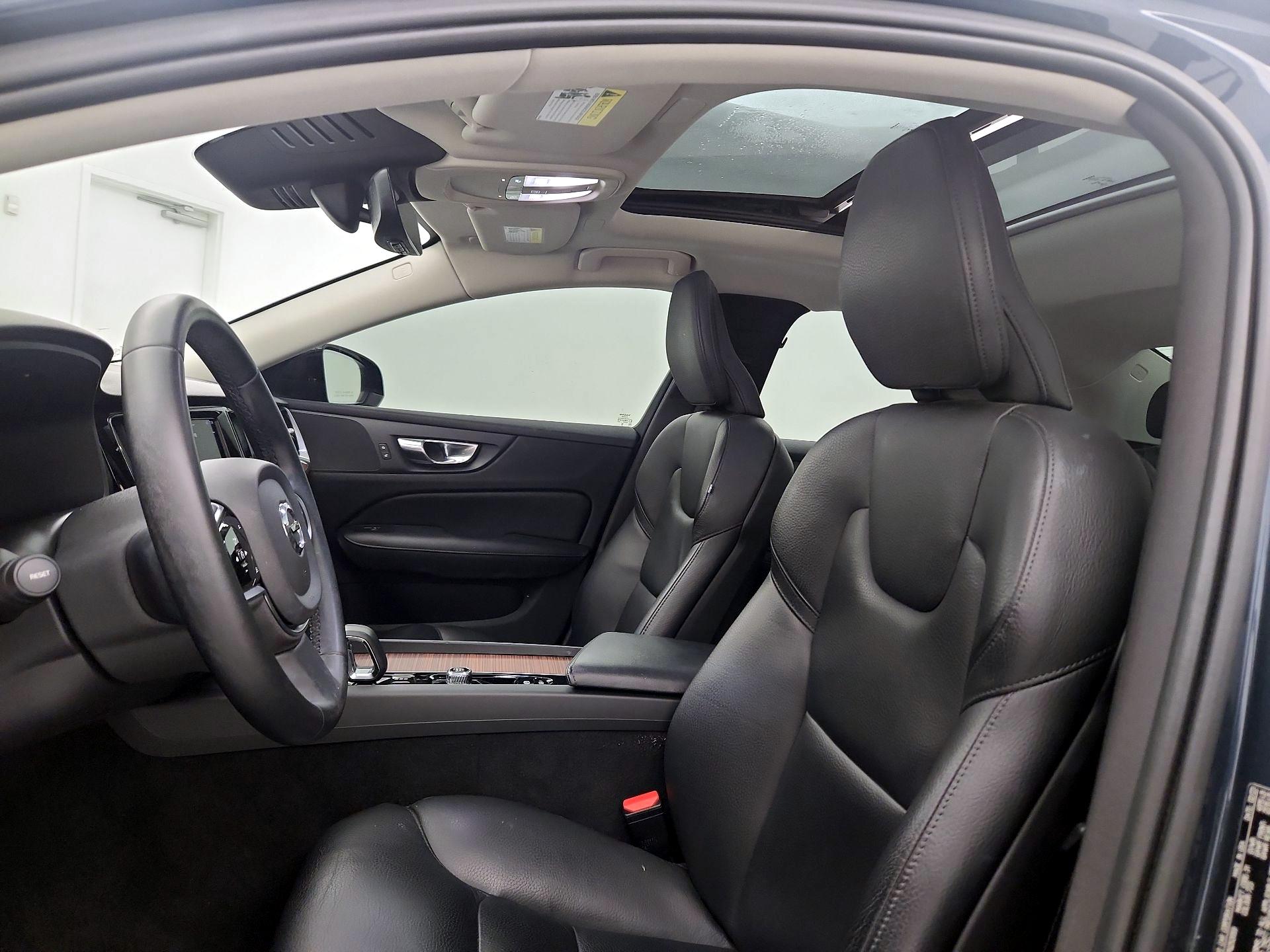 Thumbnail: 2023 Volvo S60 - 19