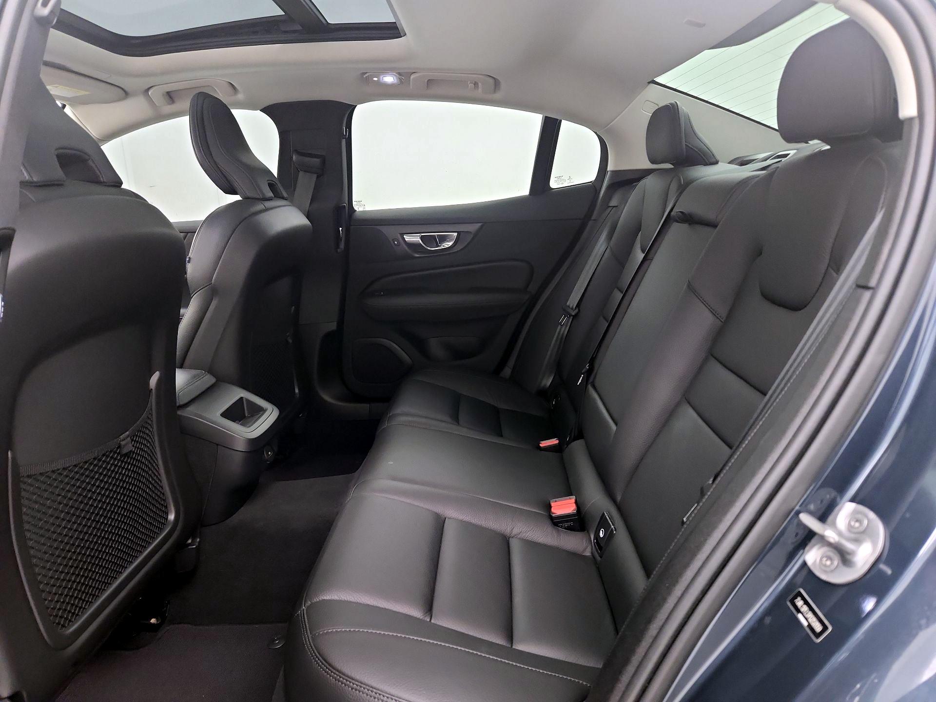 Thumbnail: 2023 Volvo S60 - 20