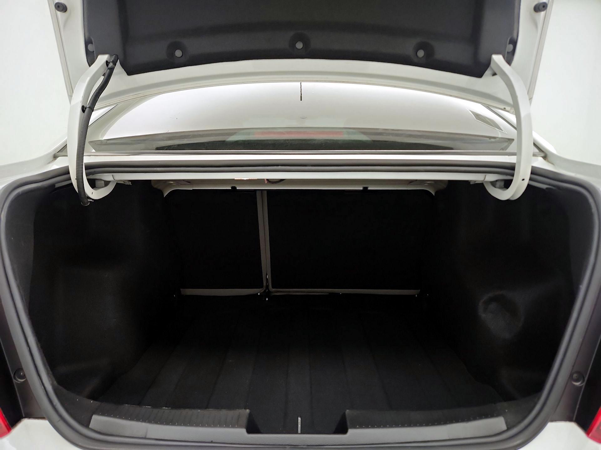 Thumbnail: 2020 Chevrolet Sonic - 20