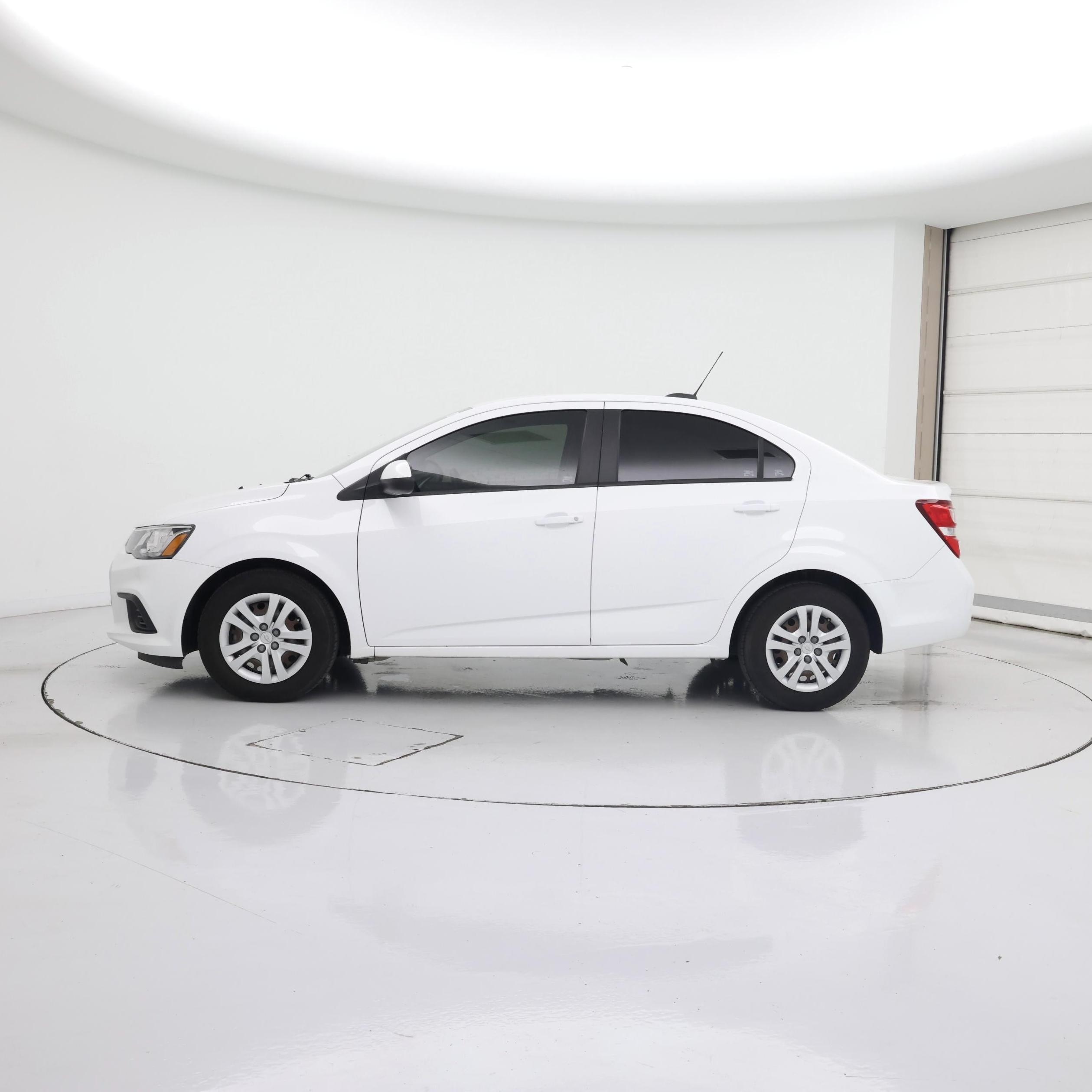 Thumbnail: 2020 Chevrolet Sonic - 3