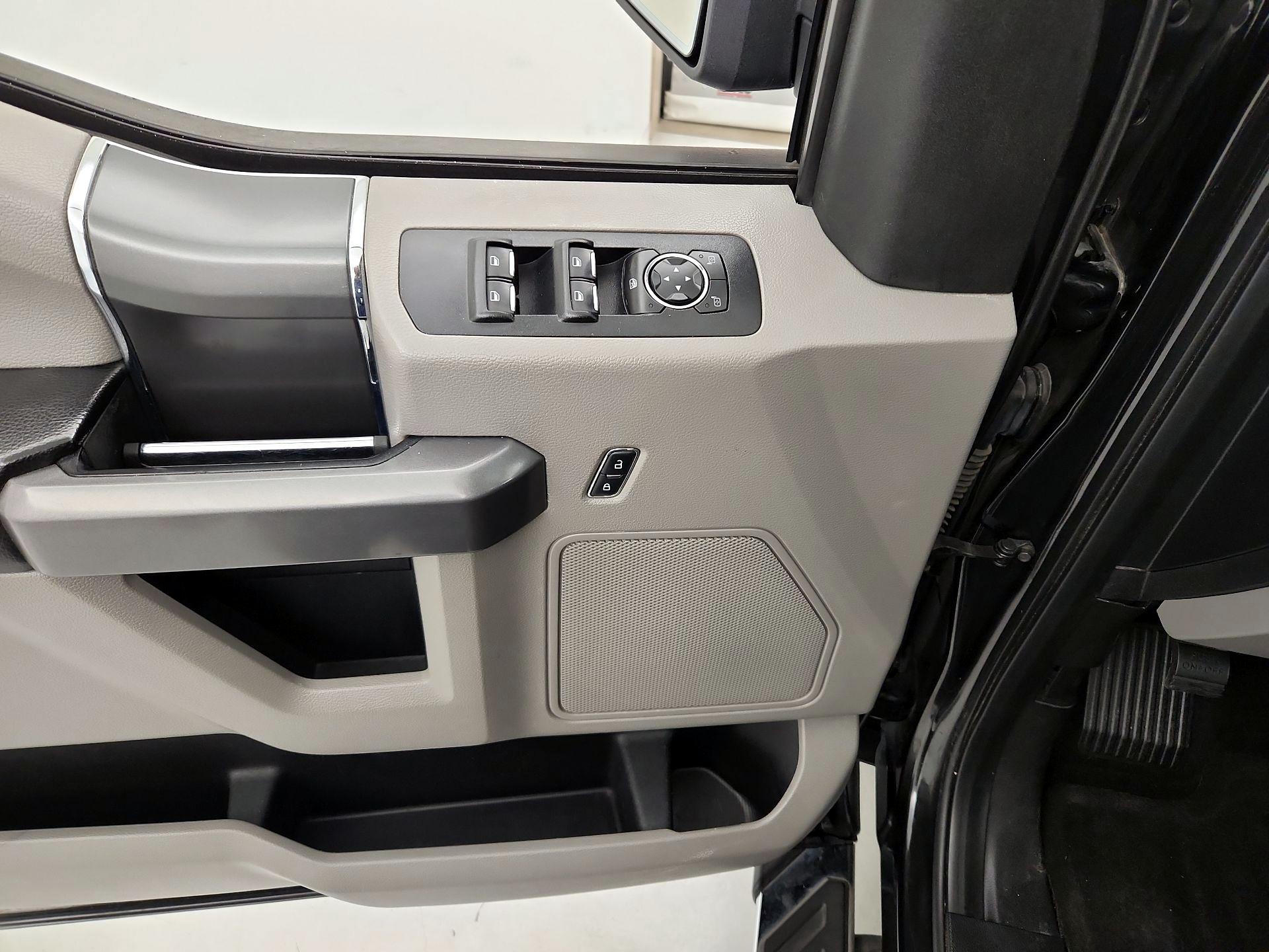 Thumbnail: 2015 Ford F-150 - 12