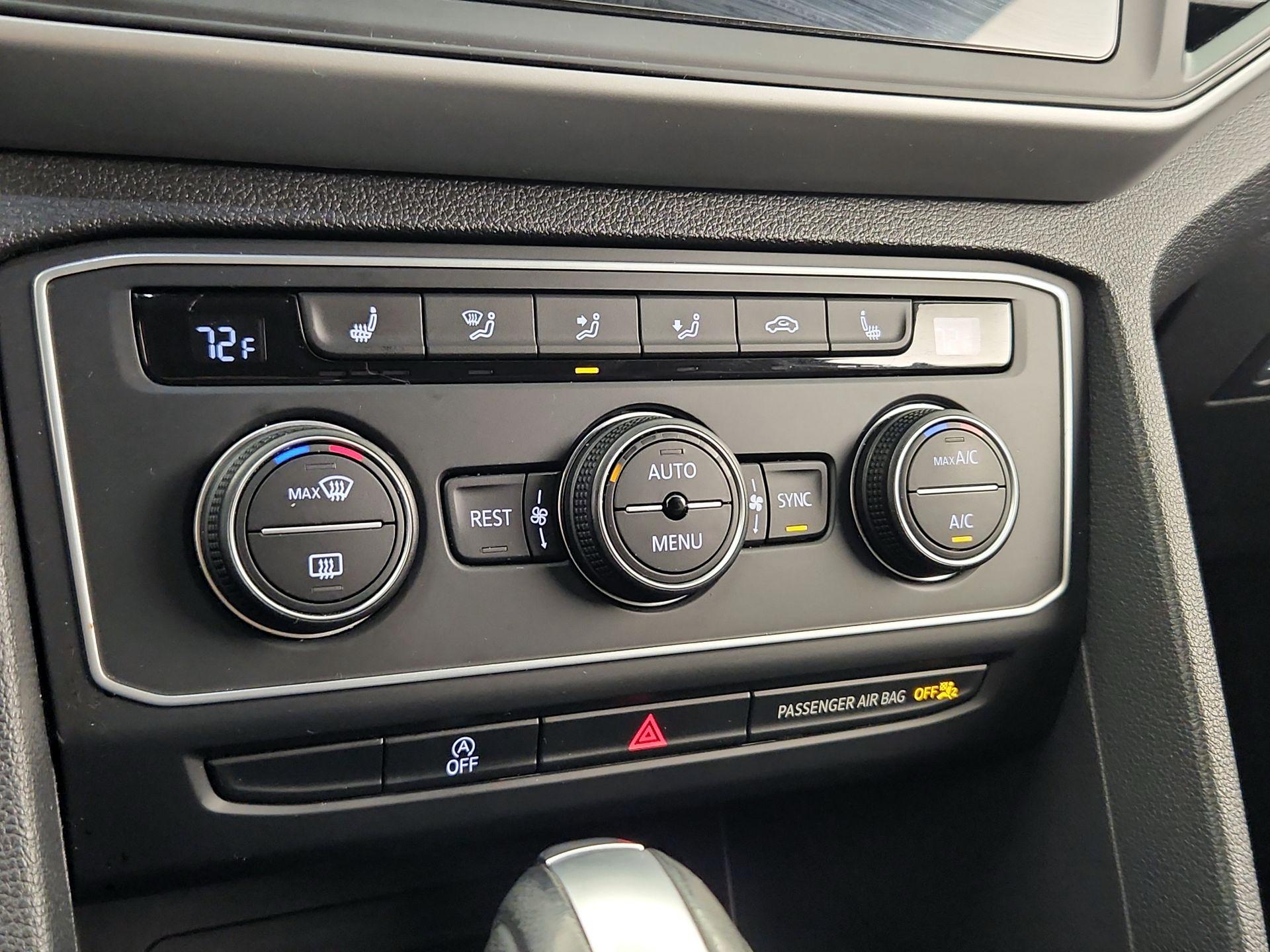 Thumbnail: 2021 Volkswagen Atlas - 16