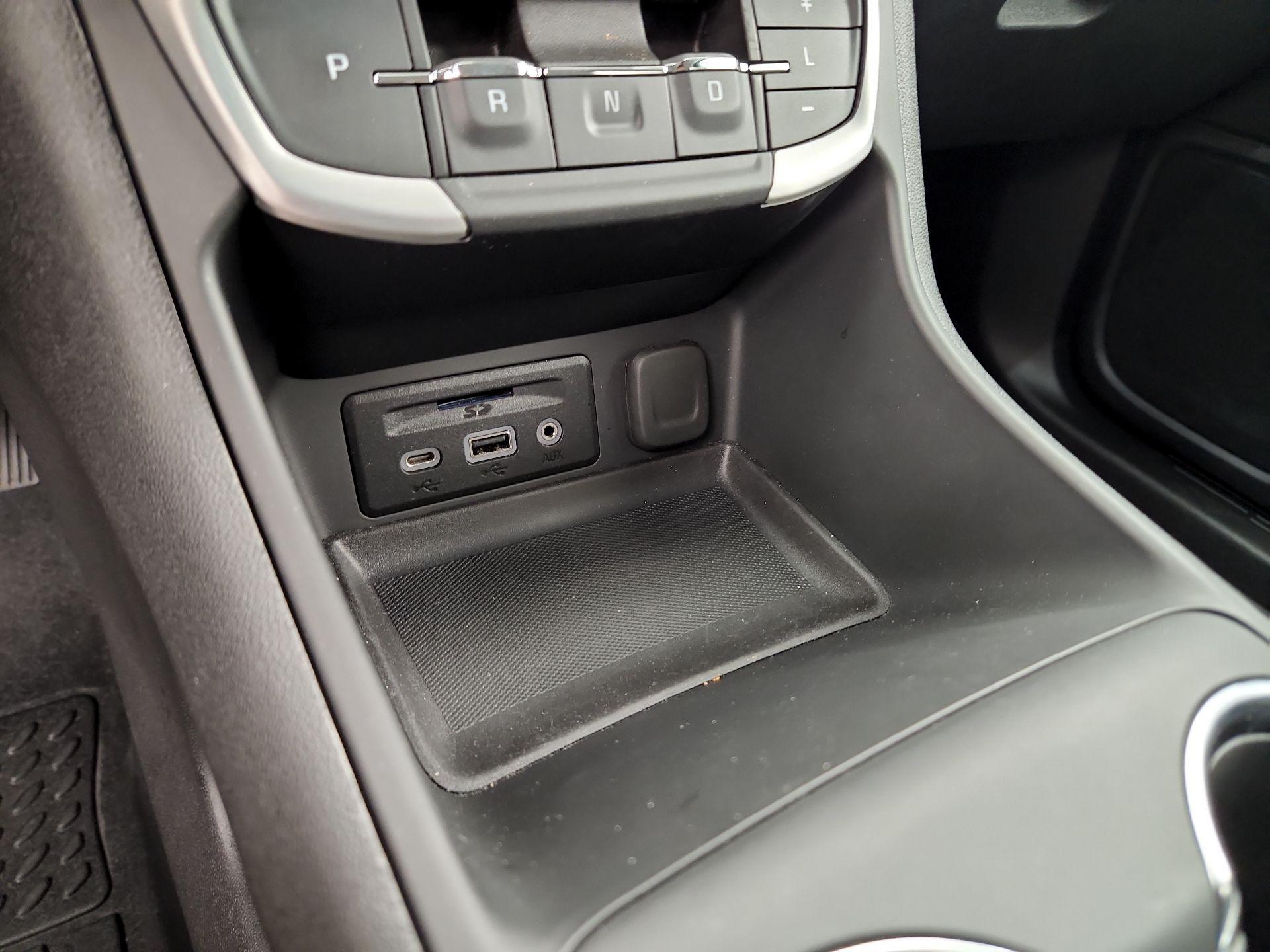 Thumbnail: 2024 GMC Terrain - 18