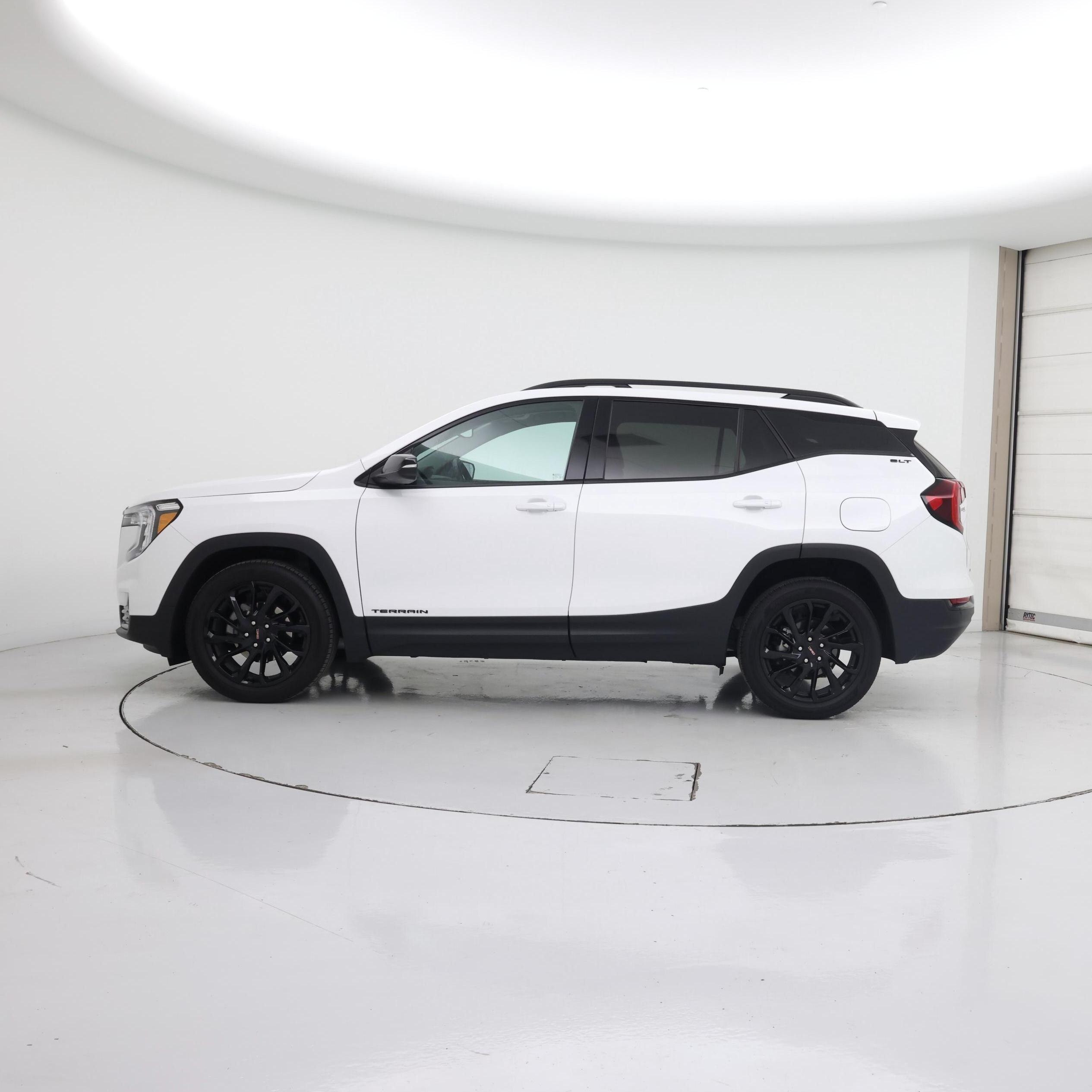 Thumbnail: 2024 GMC Terrain - 3