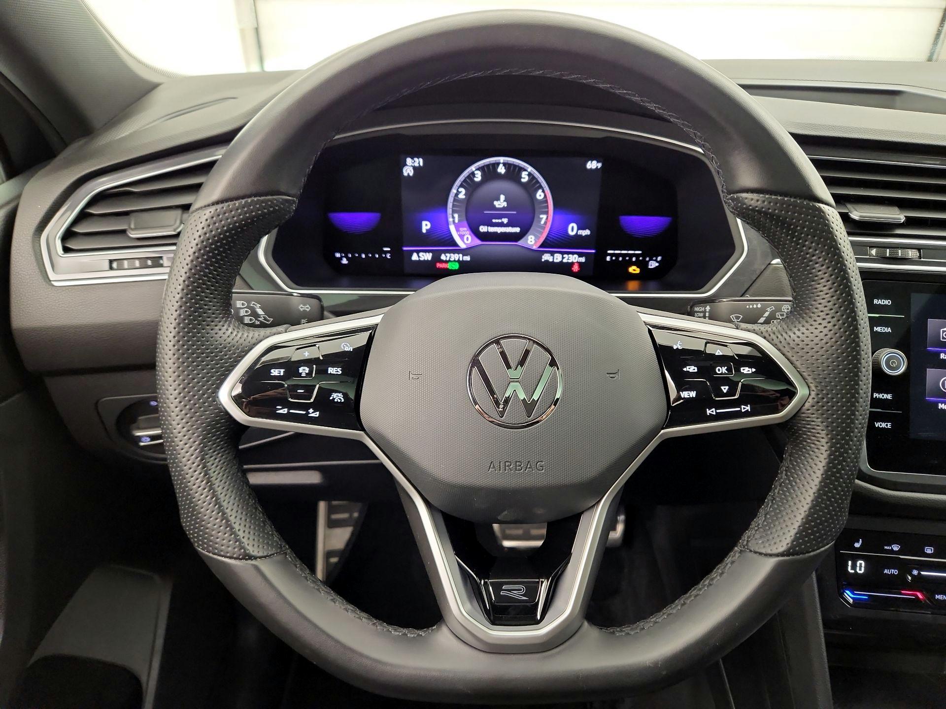 Thumbnail: 2023 Volkswagen Tiguan - 10