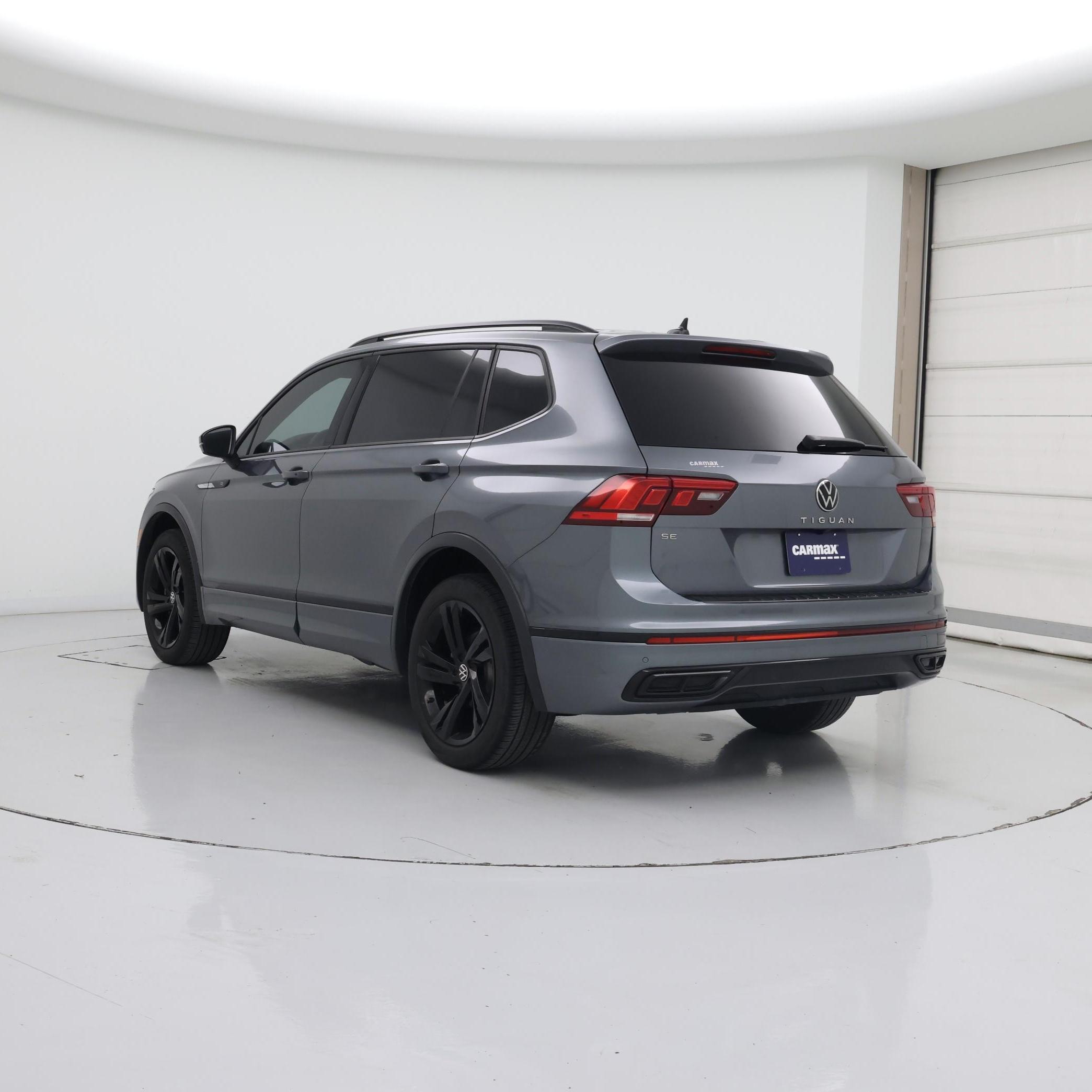 Thumbnail: 2023 Volkswagen Tiguan - 2