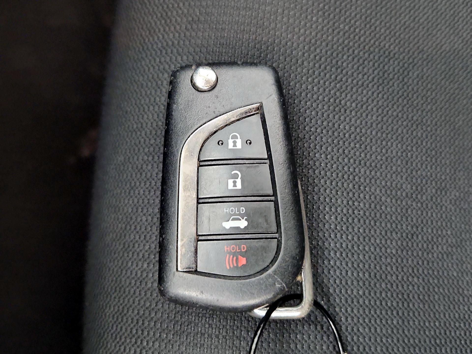 Thumbnail: 2022 Toyota Corolla - 20