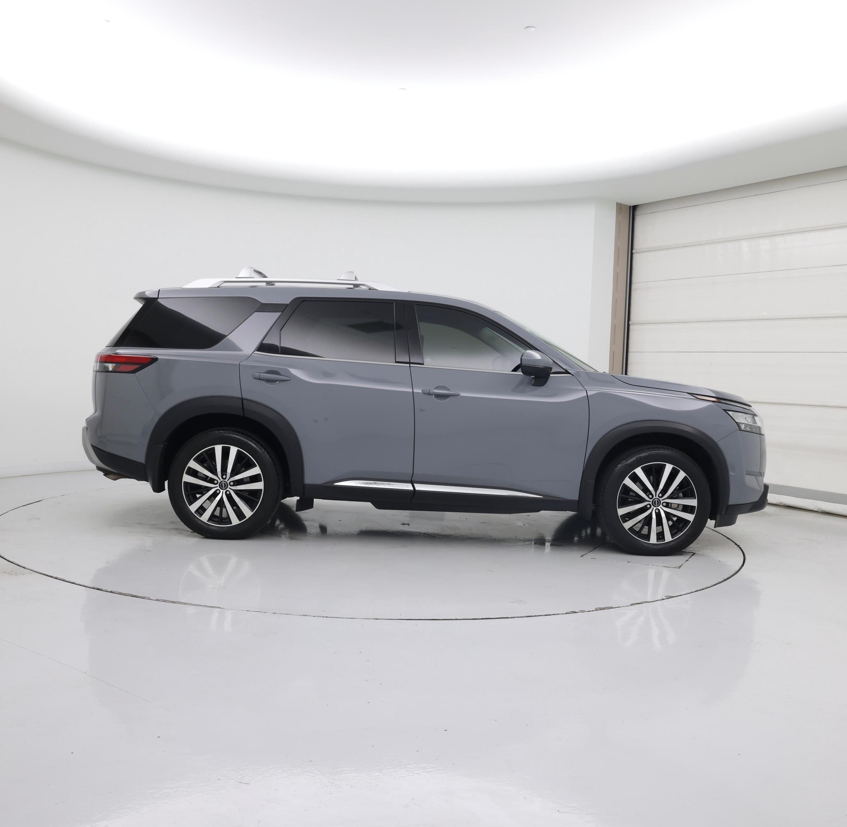 Thumbnail: 2023 Nissan Pathfinder - 7