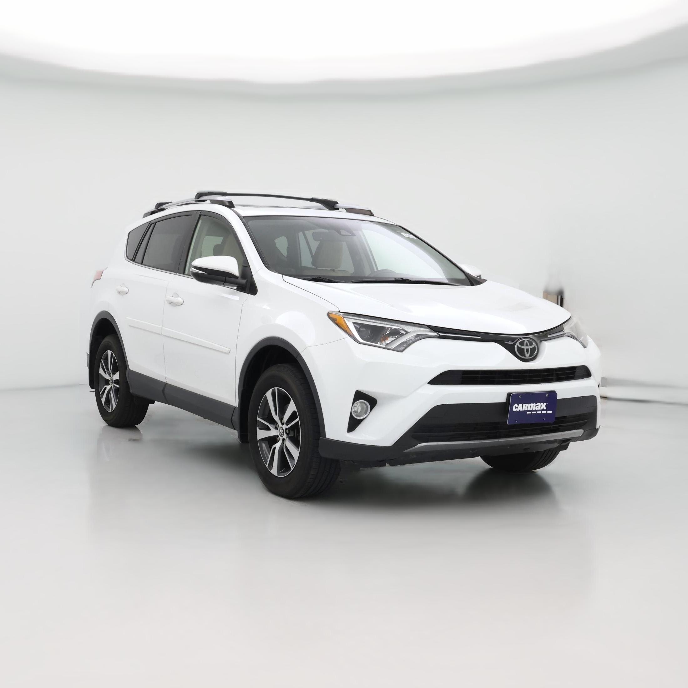 Thumbnail: 2017 Toyota RAV4 - 1