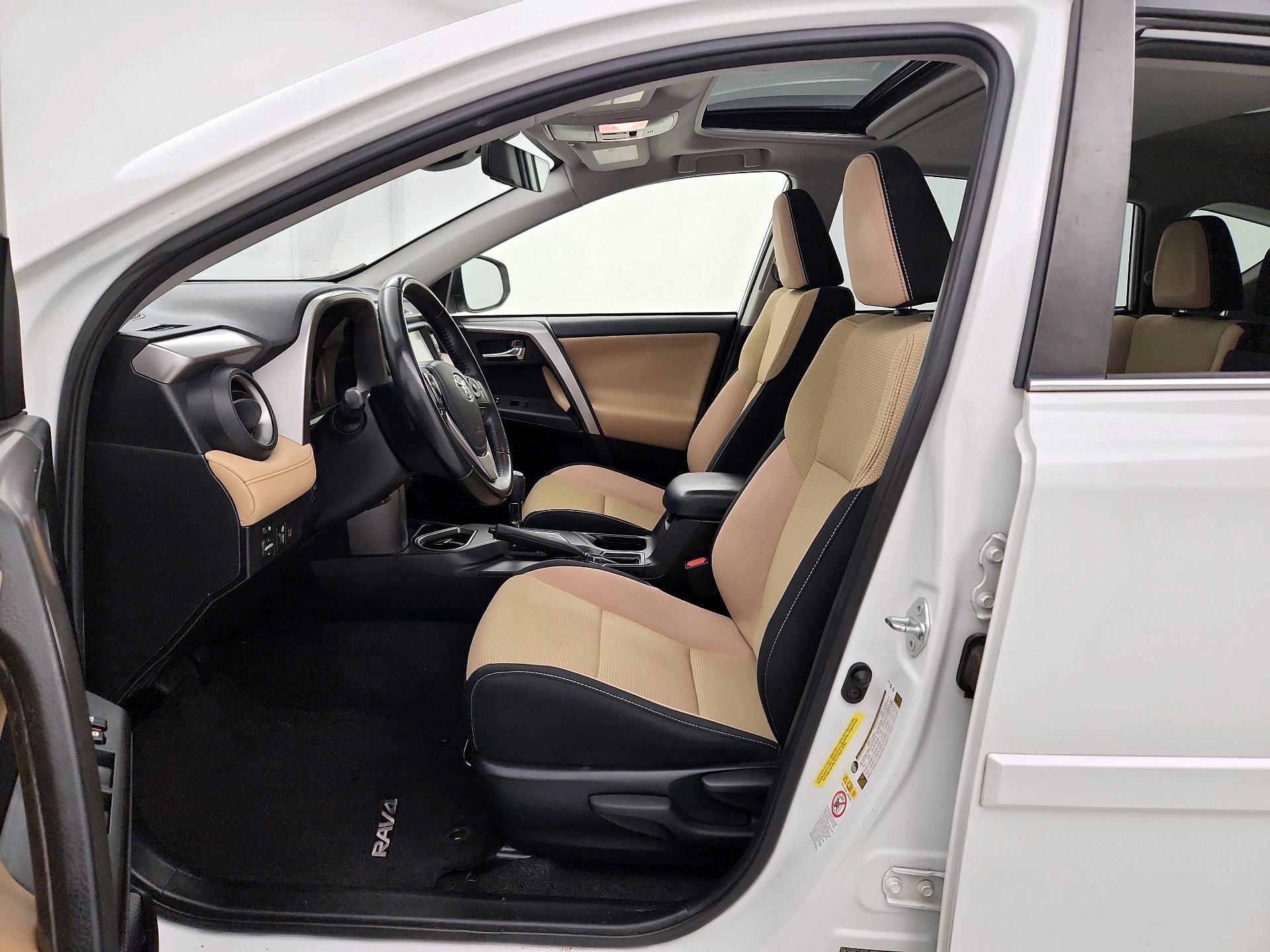 Thumbnail: 2017 Toyota RAV4 - 11