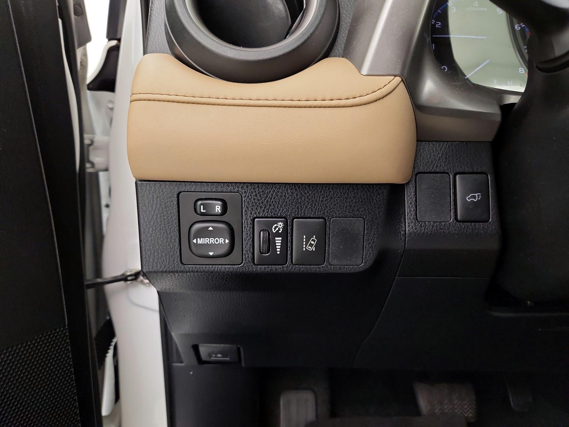 Thumbnail: 2017 Toyota RAV4 - 13