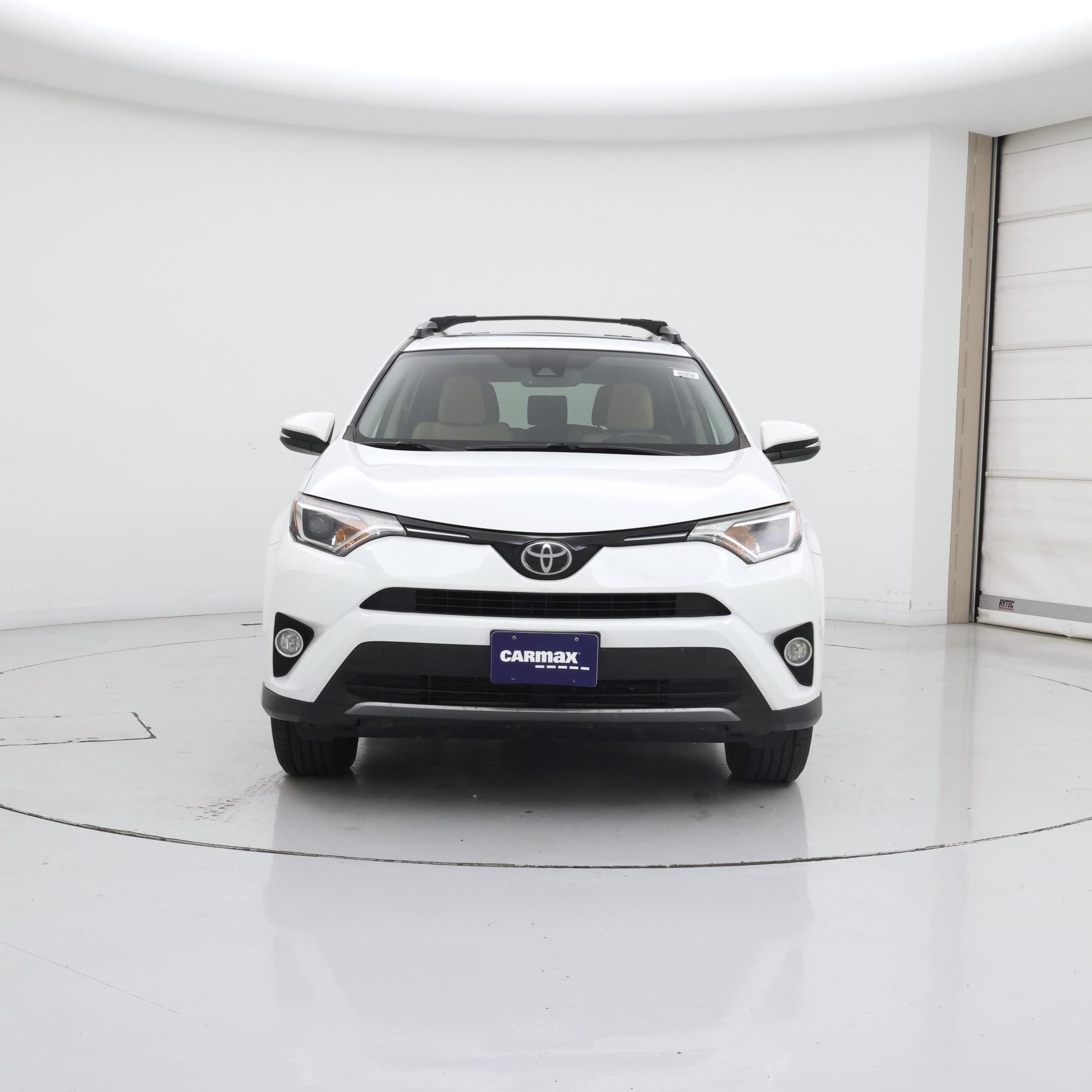 Thumbnail: 2017 Toyota RAV4 - 5
