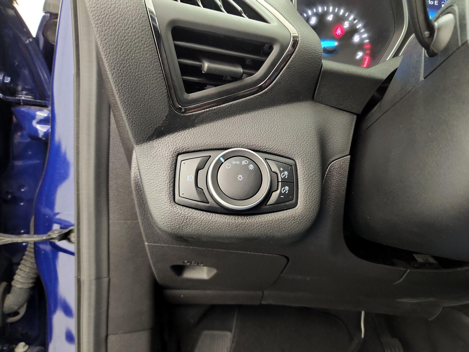 Thumbnail: 2015 Ford Escape - 13