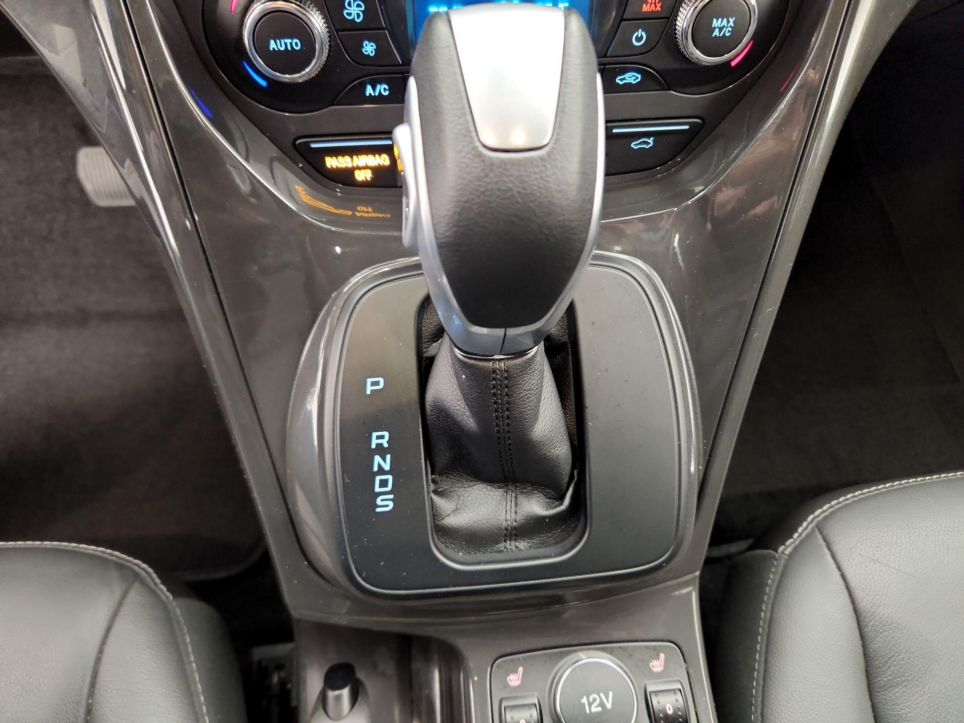 Thumbnail: 2015 Ford Escape - 17