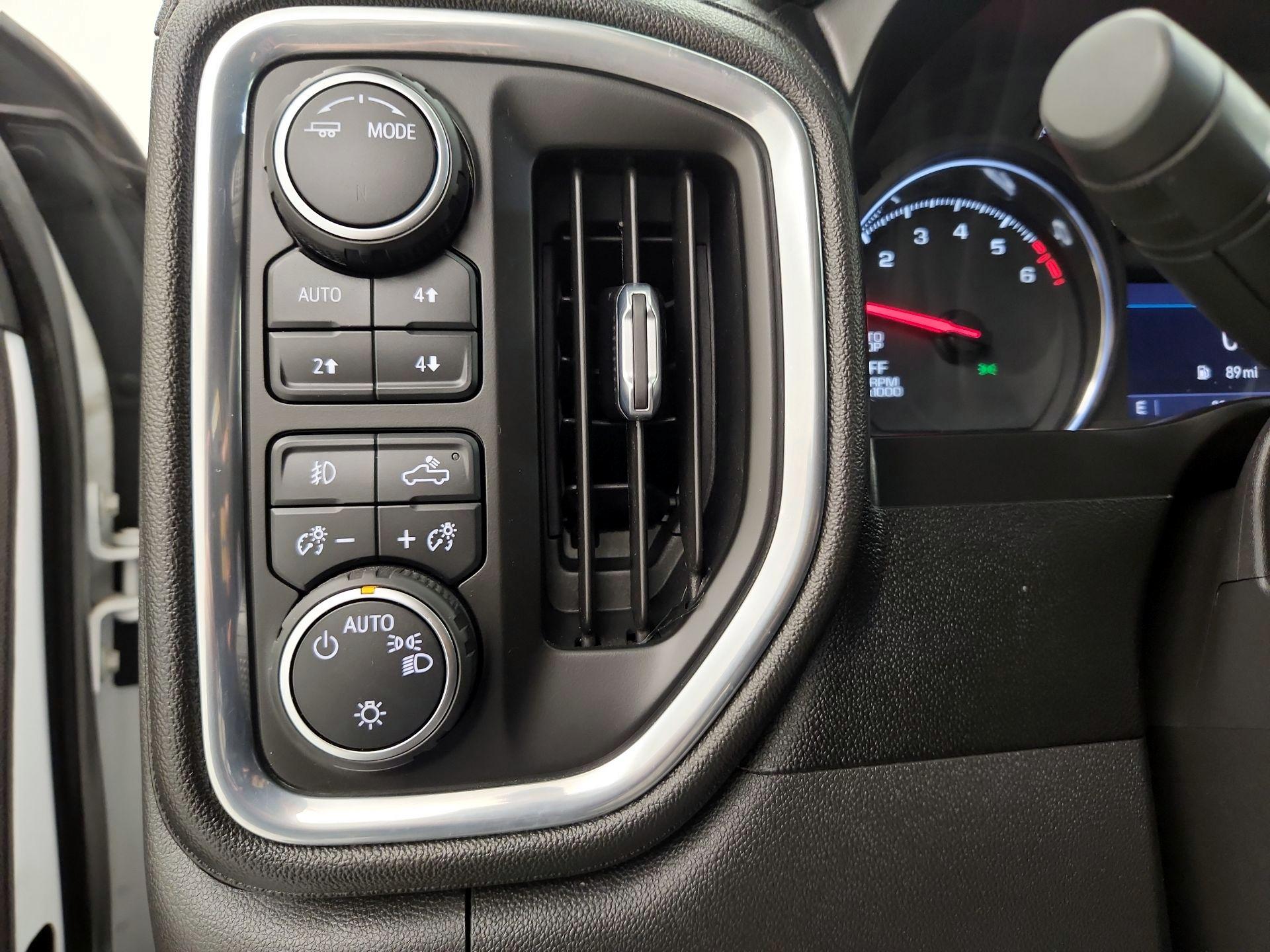 Thumbnail: 2021 Chevrolet Silverado 1500 - 13