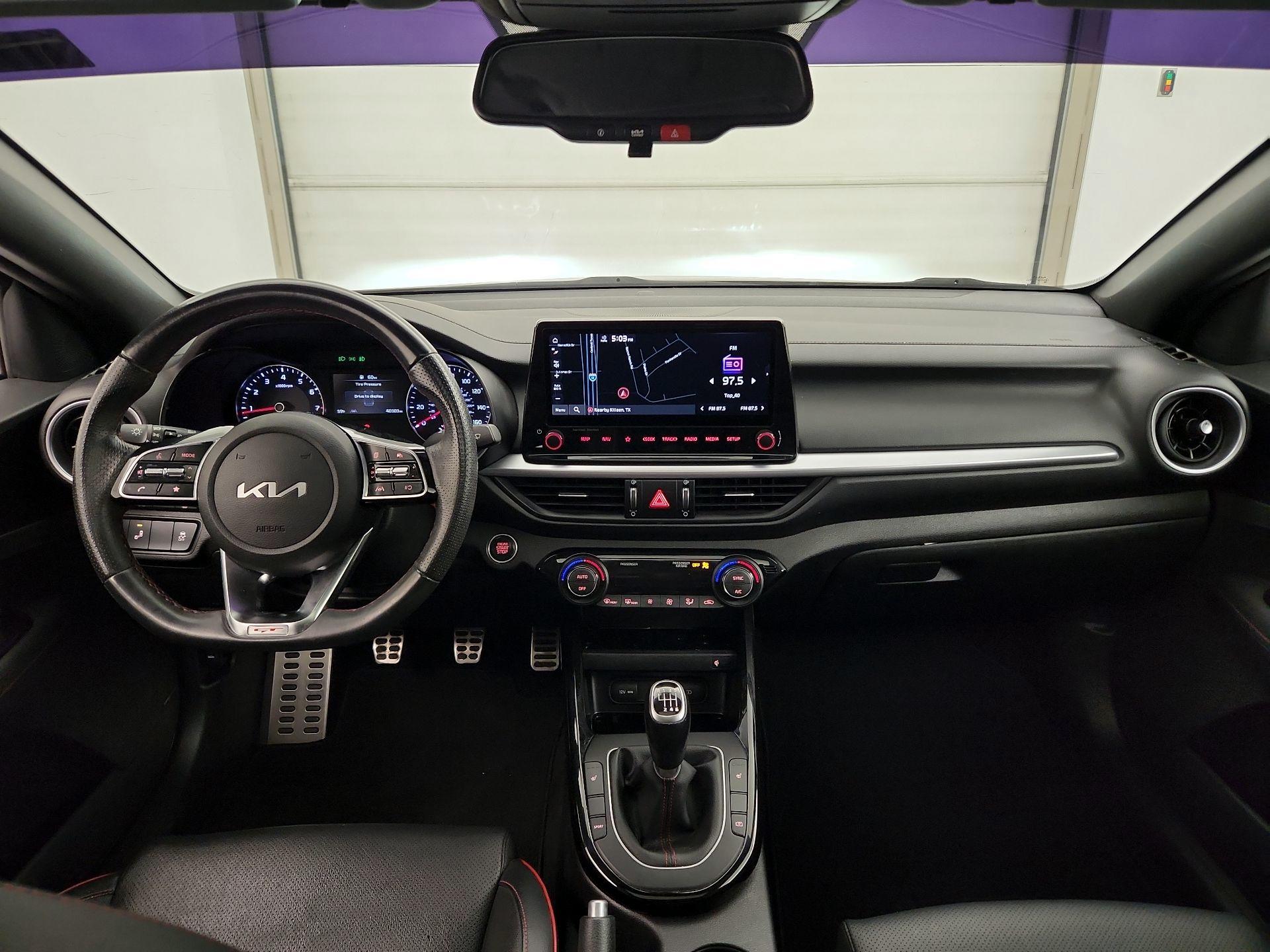 Thumbnail: 2023 Kia Forte - 9