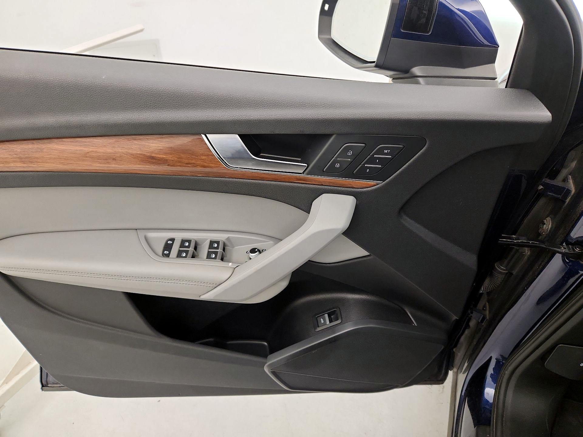 Thumbnail: 2021 Audi Q5 - 12