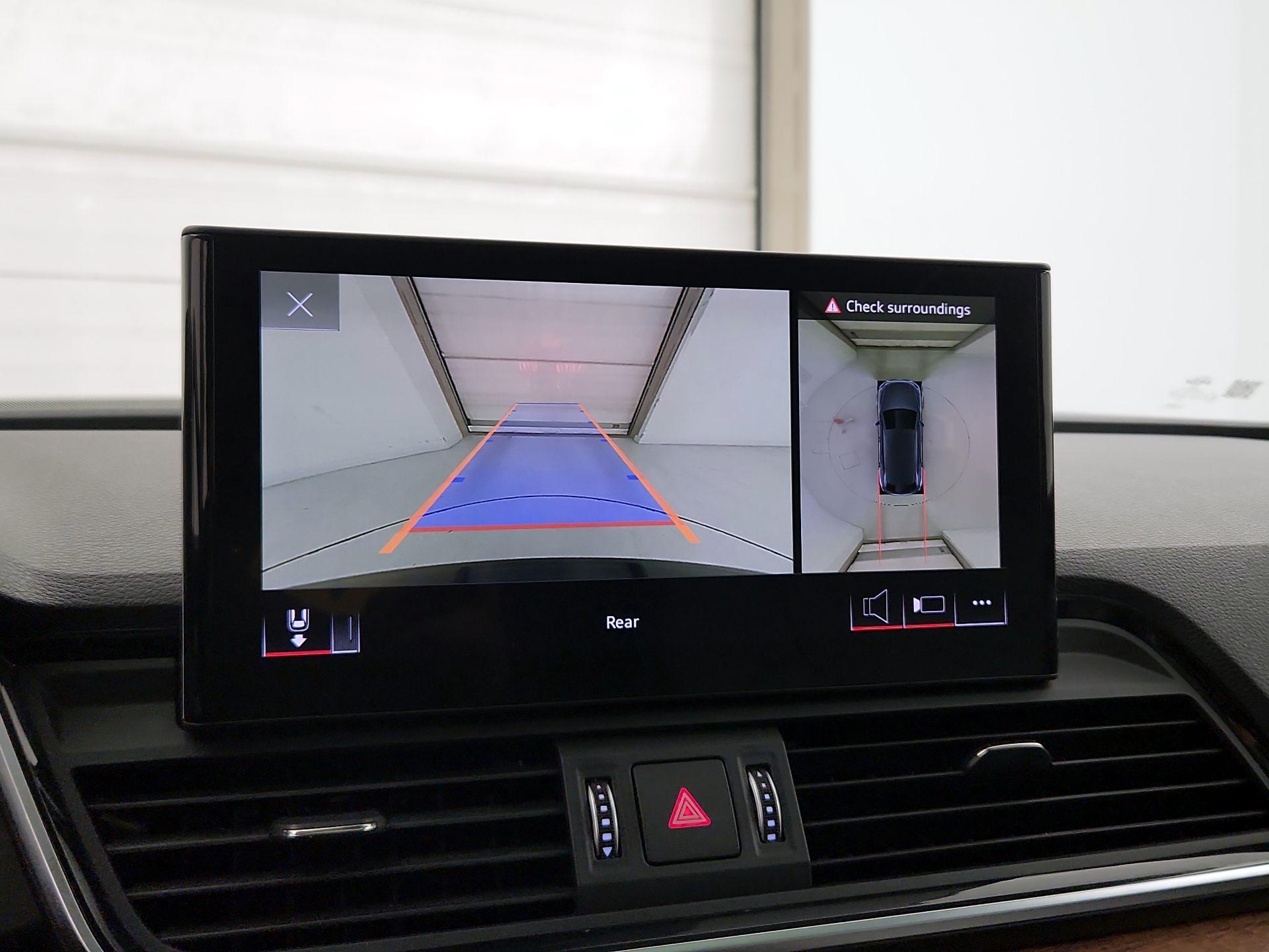 Thumbnail: 2021 Audi Q5 - 14