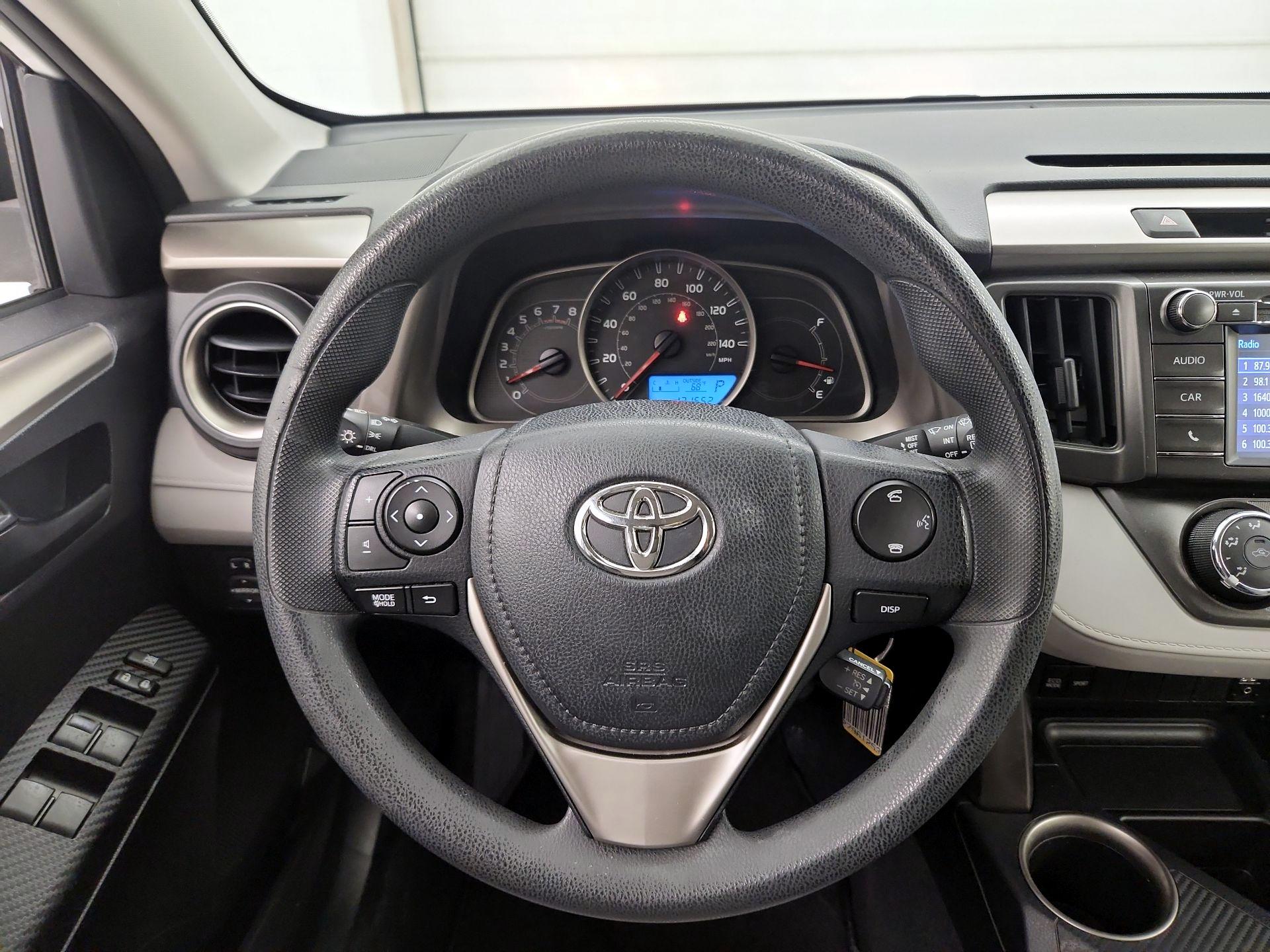 Thumbnail: 2014 Toyota RAV4 - 10