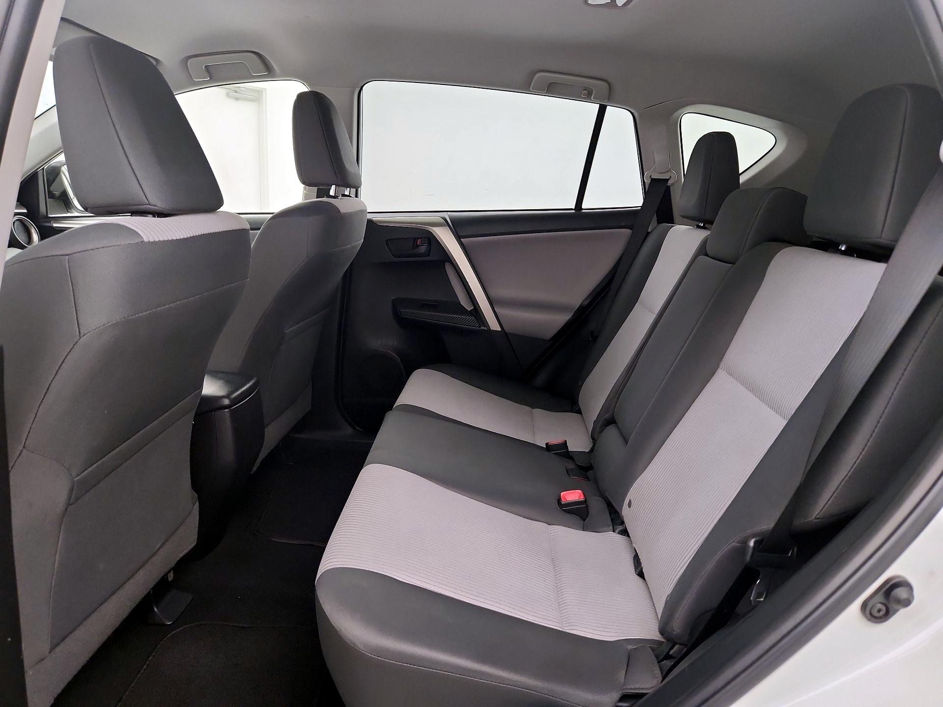 Thumbnail: 2014 Toyota RAV4 - 19