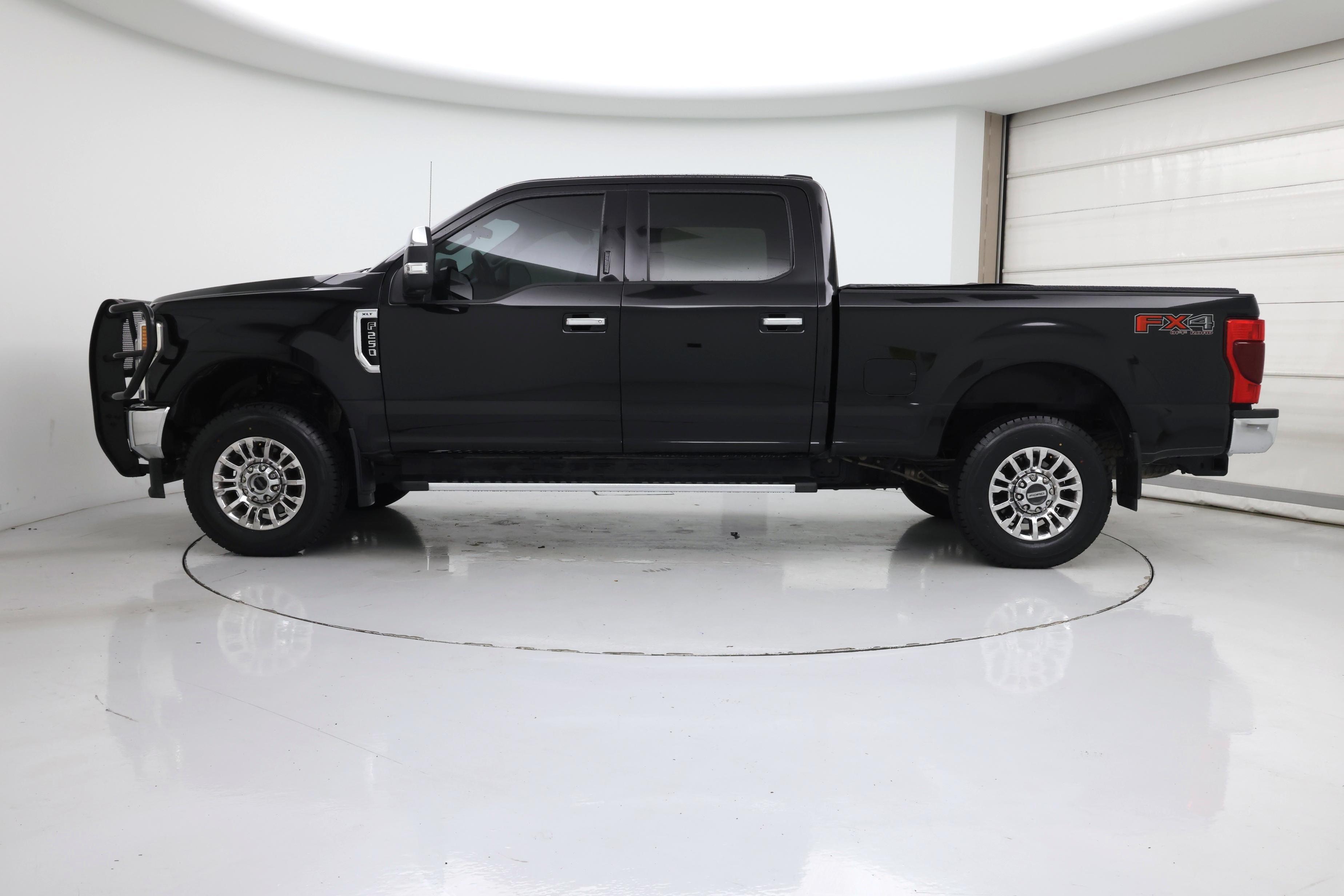 Thumbnail: 2020 Ford F-250 - 3