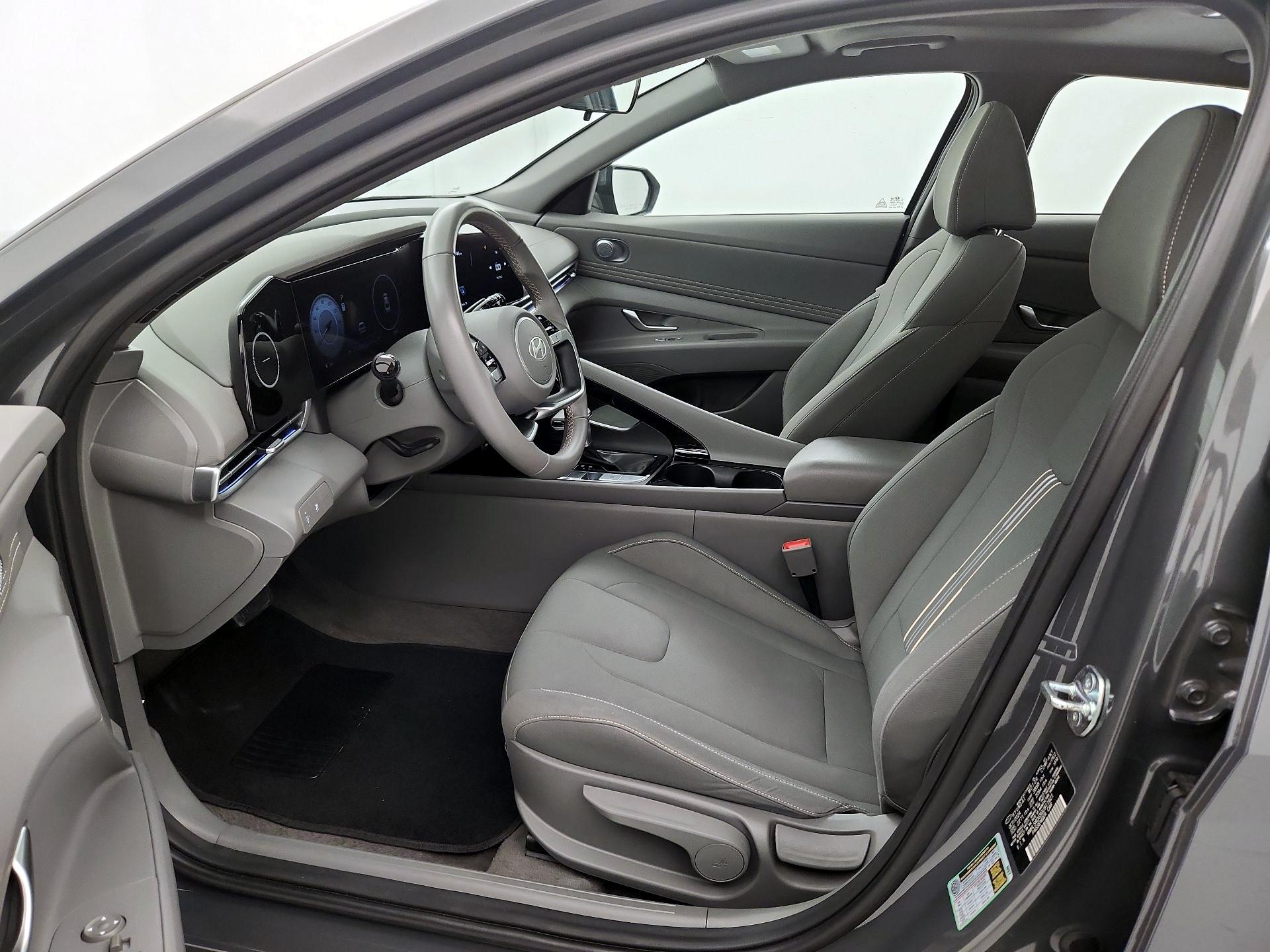 Thumbnail: 2025 Hyundai Elantra - 11