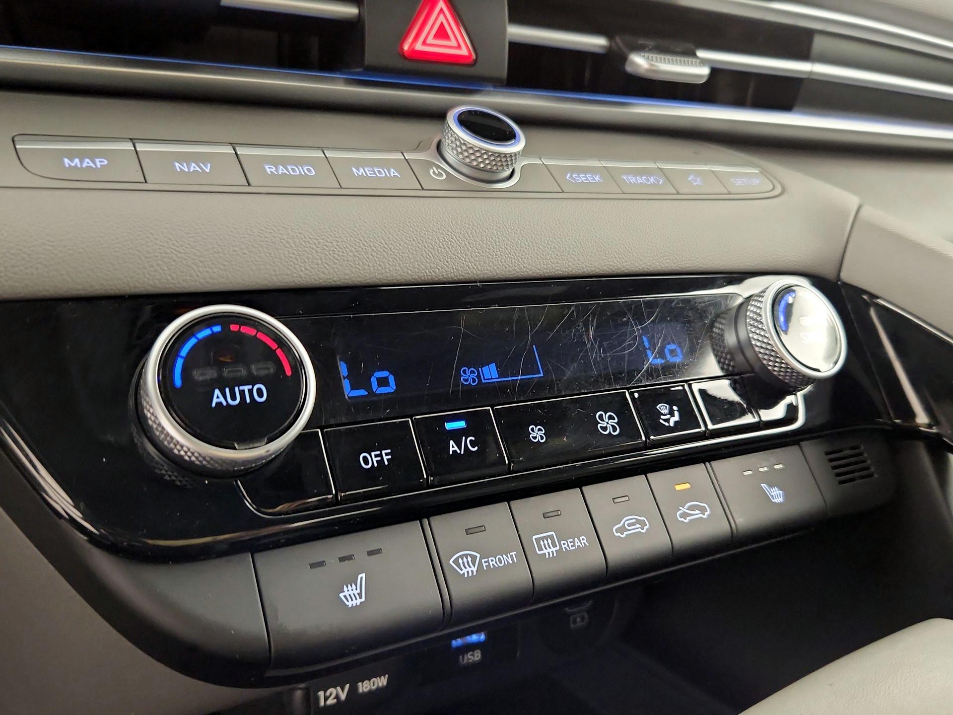 Thumbnail: 2025 Hyundai Elantra - 17