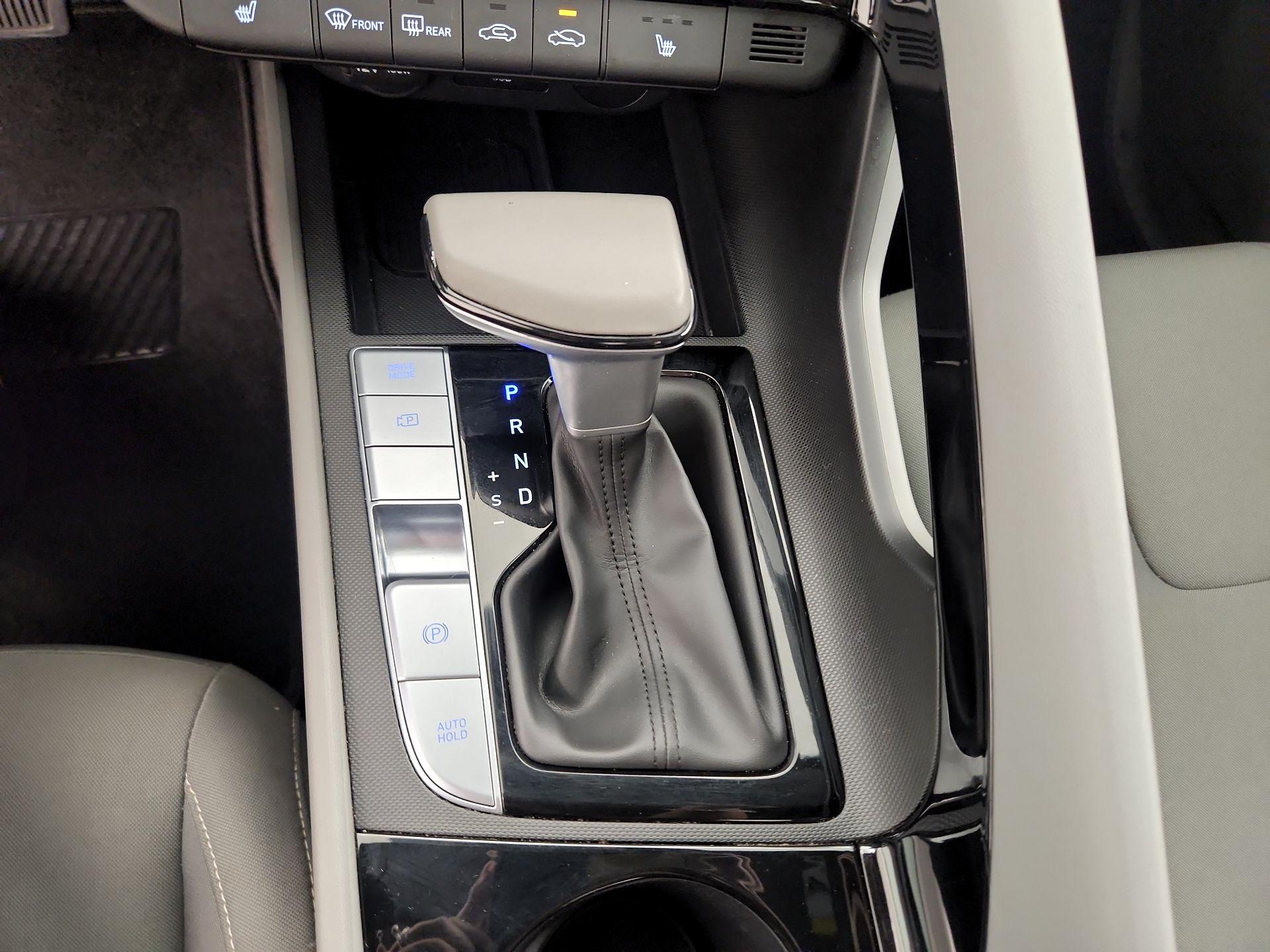 Thumbnail: 2025 Hyundai Elantra - 18