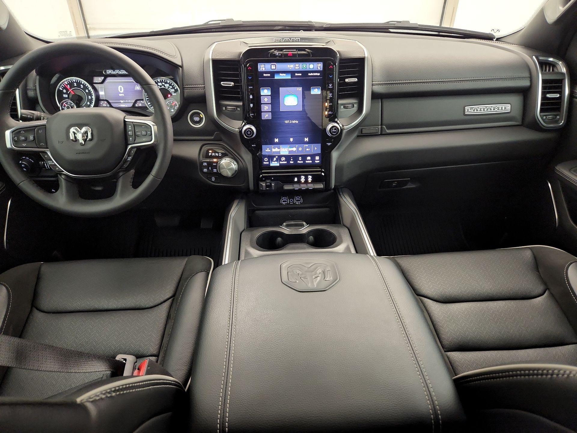 Thumbnail: 2025 RAM 1500 - 9