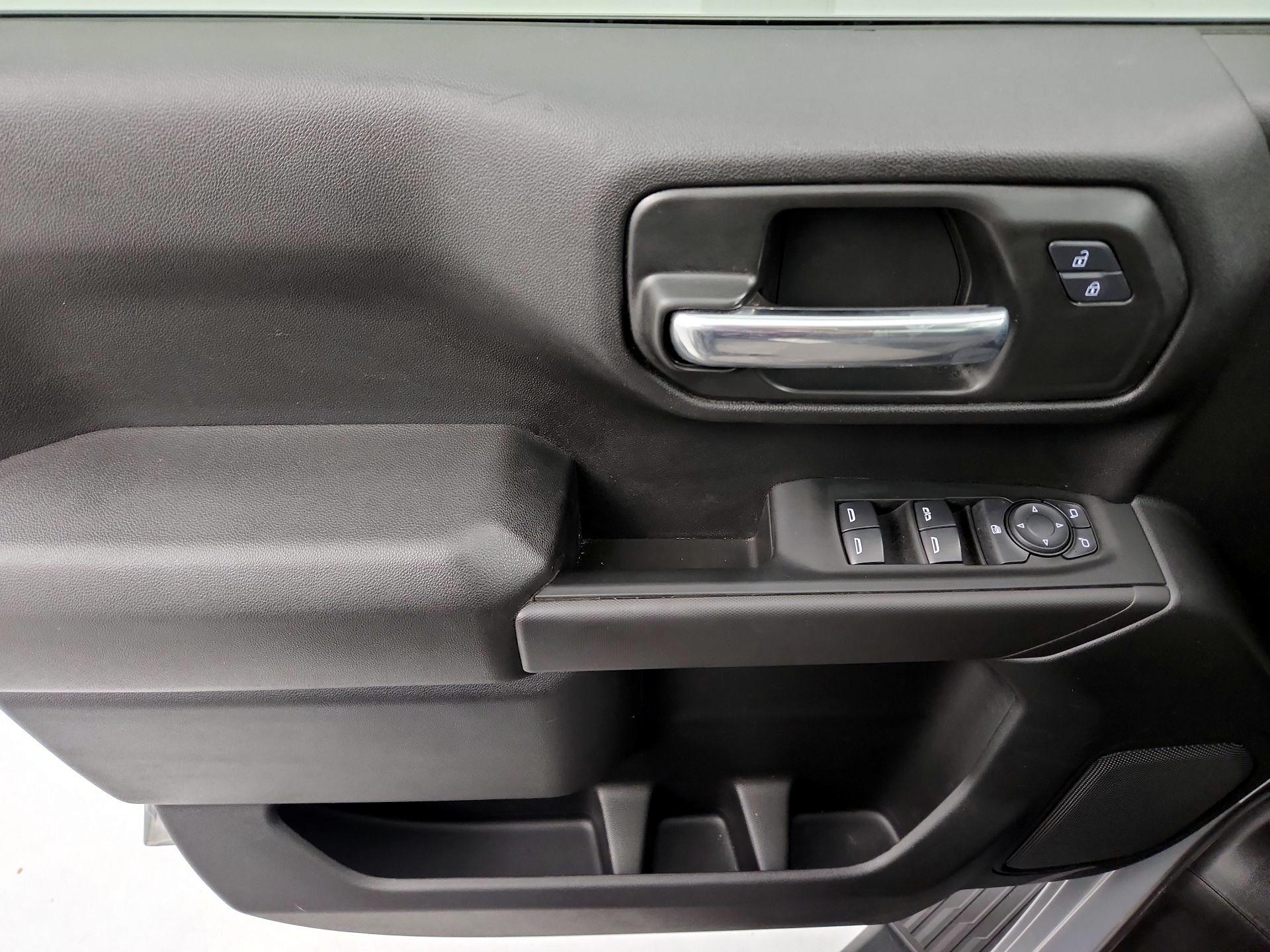 Thumbnail: 2025 Chevrolet Silverado 1500 - 12